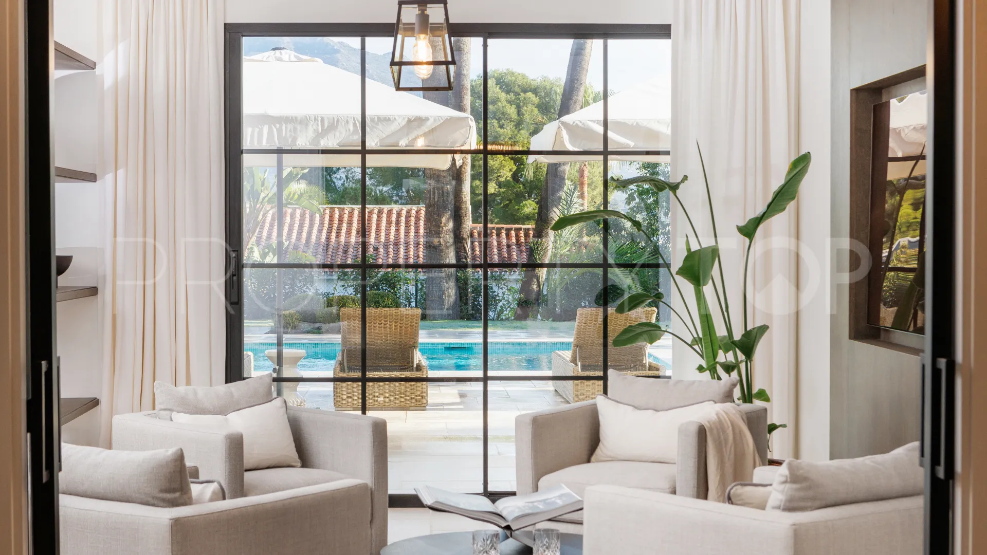 Las Brisas, villa de 5 dormitorios en venta