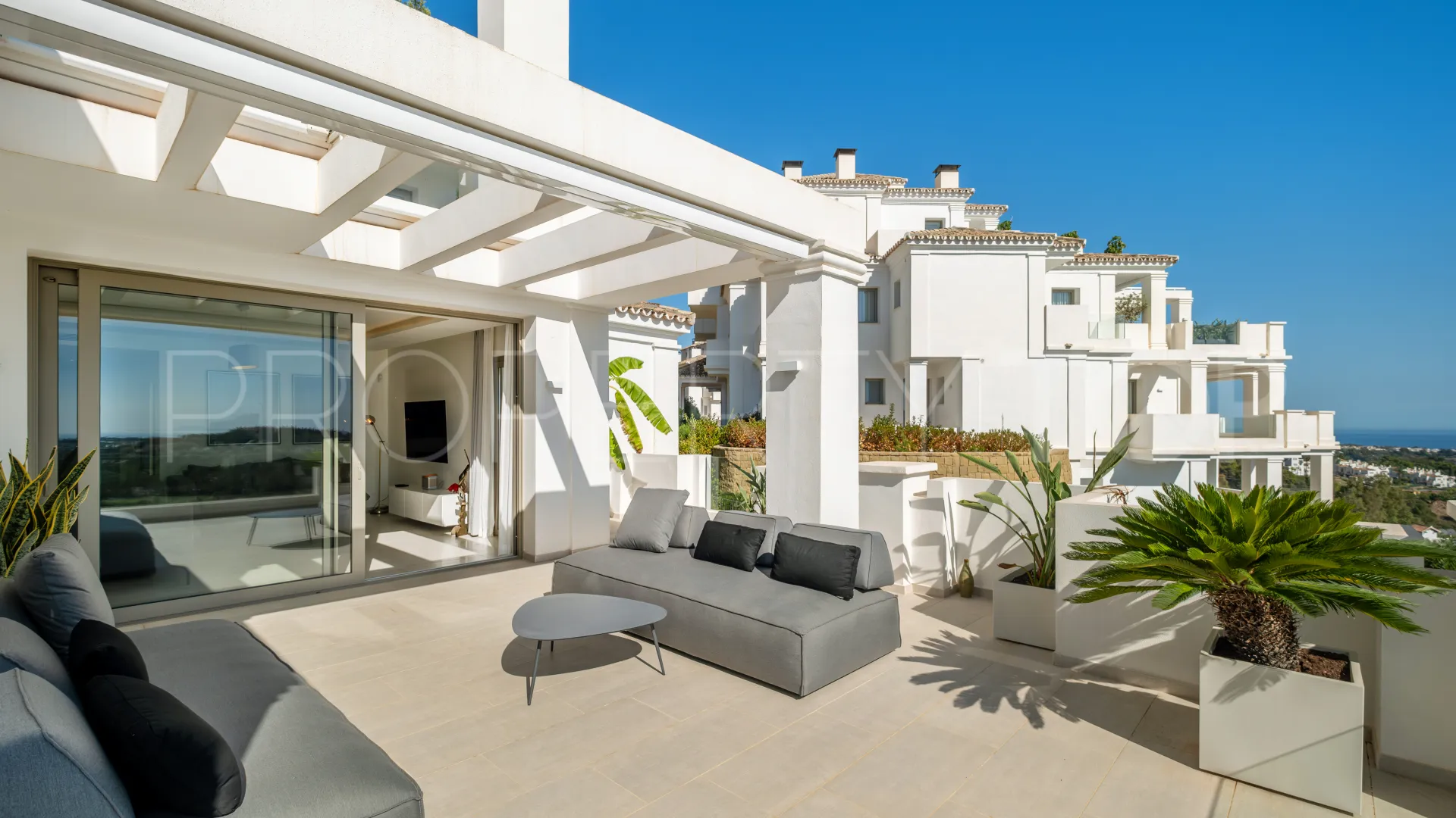 Nueva Andalucia 2 bedrooms penthouse for sale