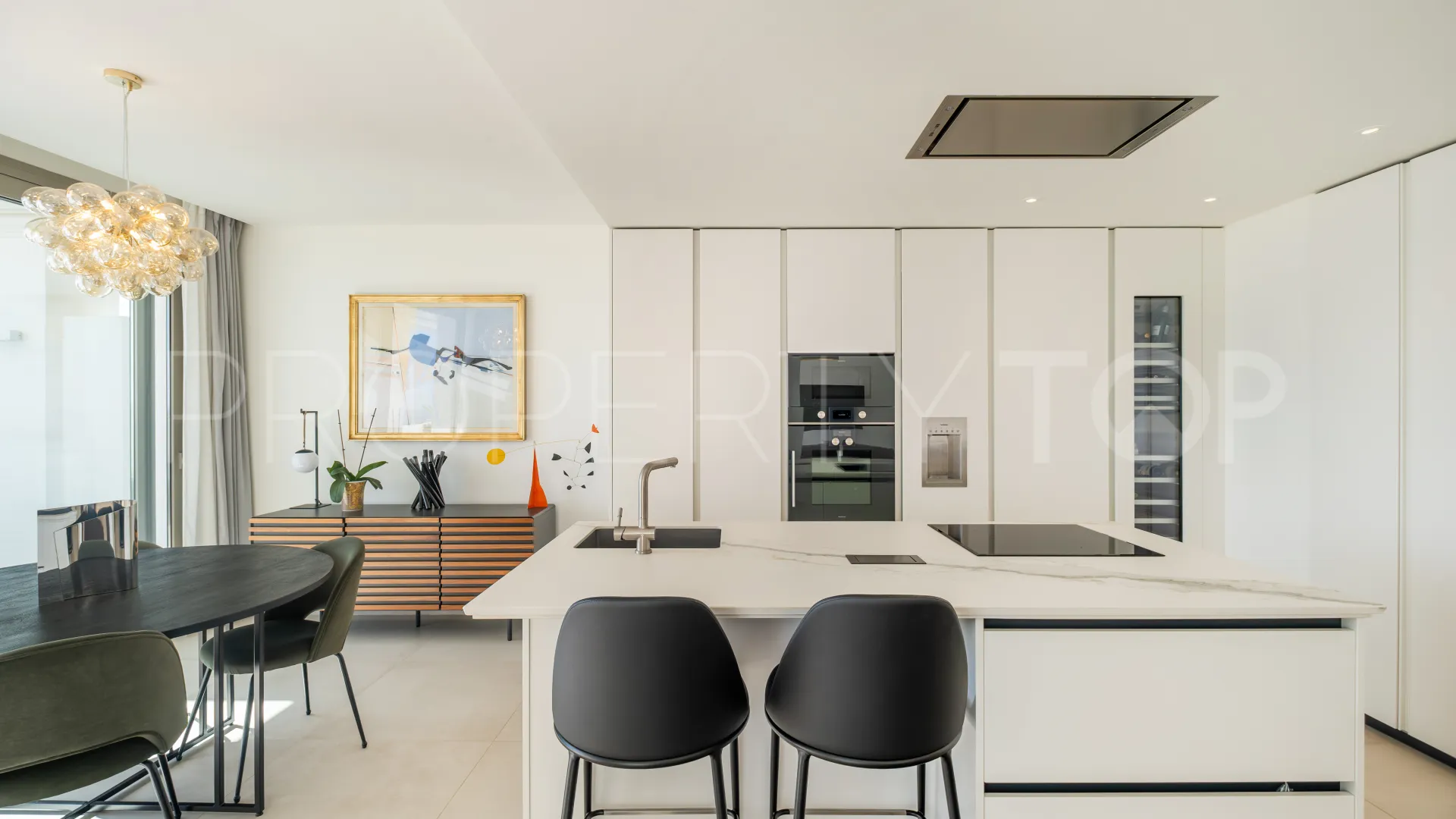 Nueva Andalucia 2 bedrooms penthouse for sale