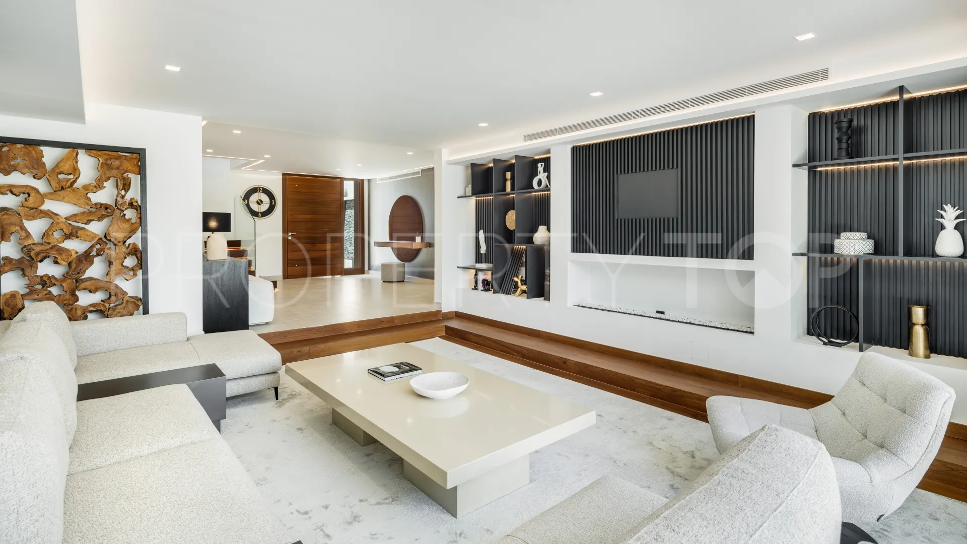 For sale Nueva Andalucia 5 bedrooms villa