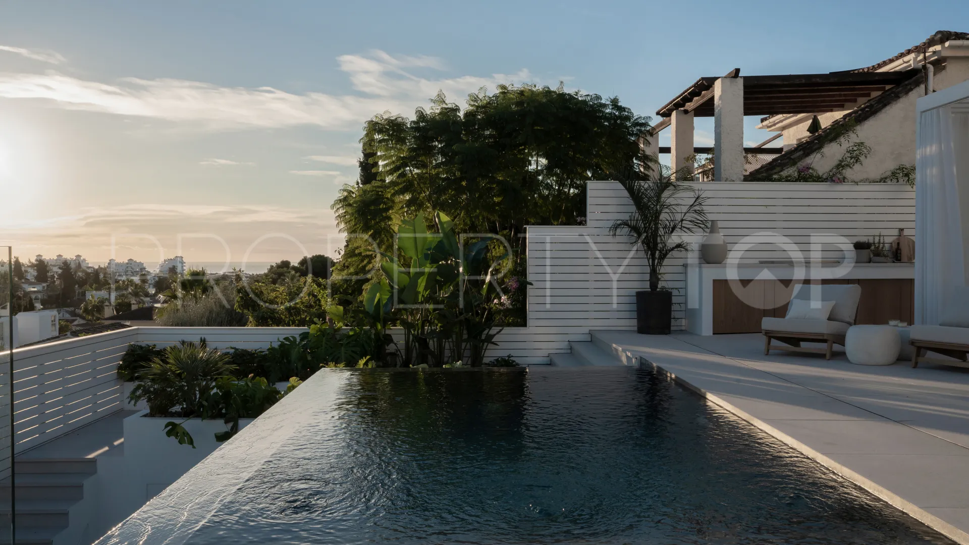 Nueva Andalucia villa for sale