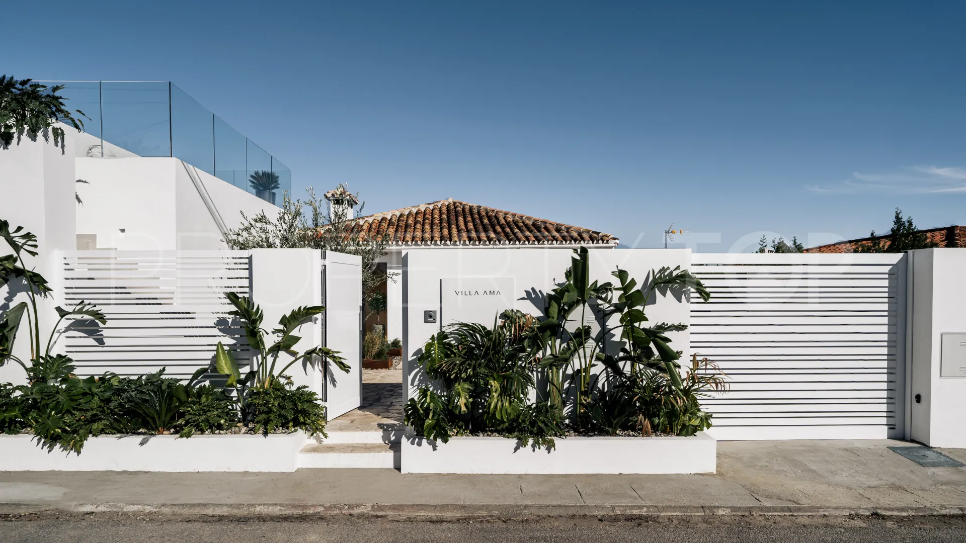 Nueva Andalucia villa for sale