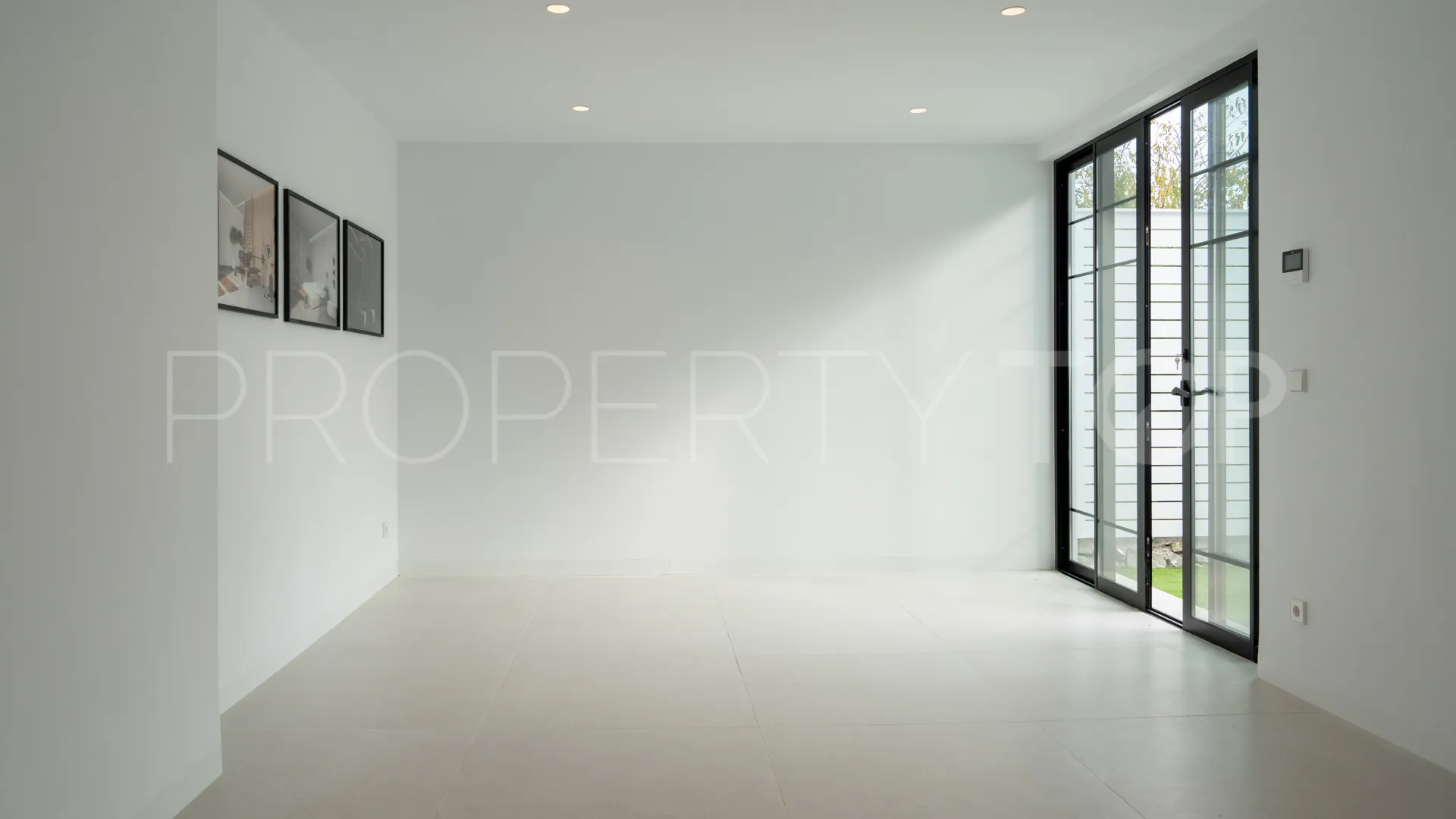 Nueva Andalucia villa for sale
