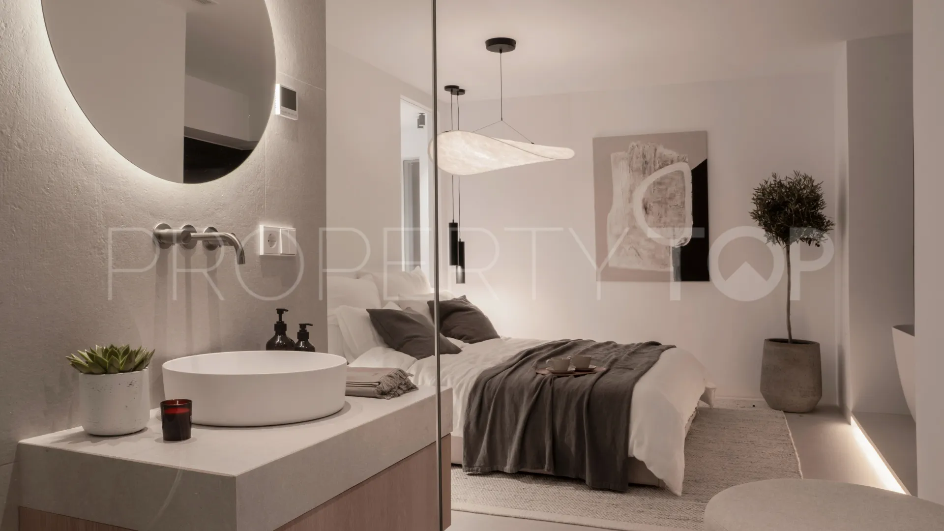 Nueva Andalucia villa for sale