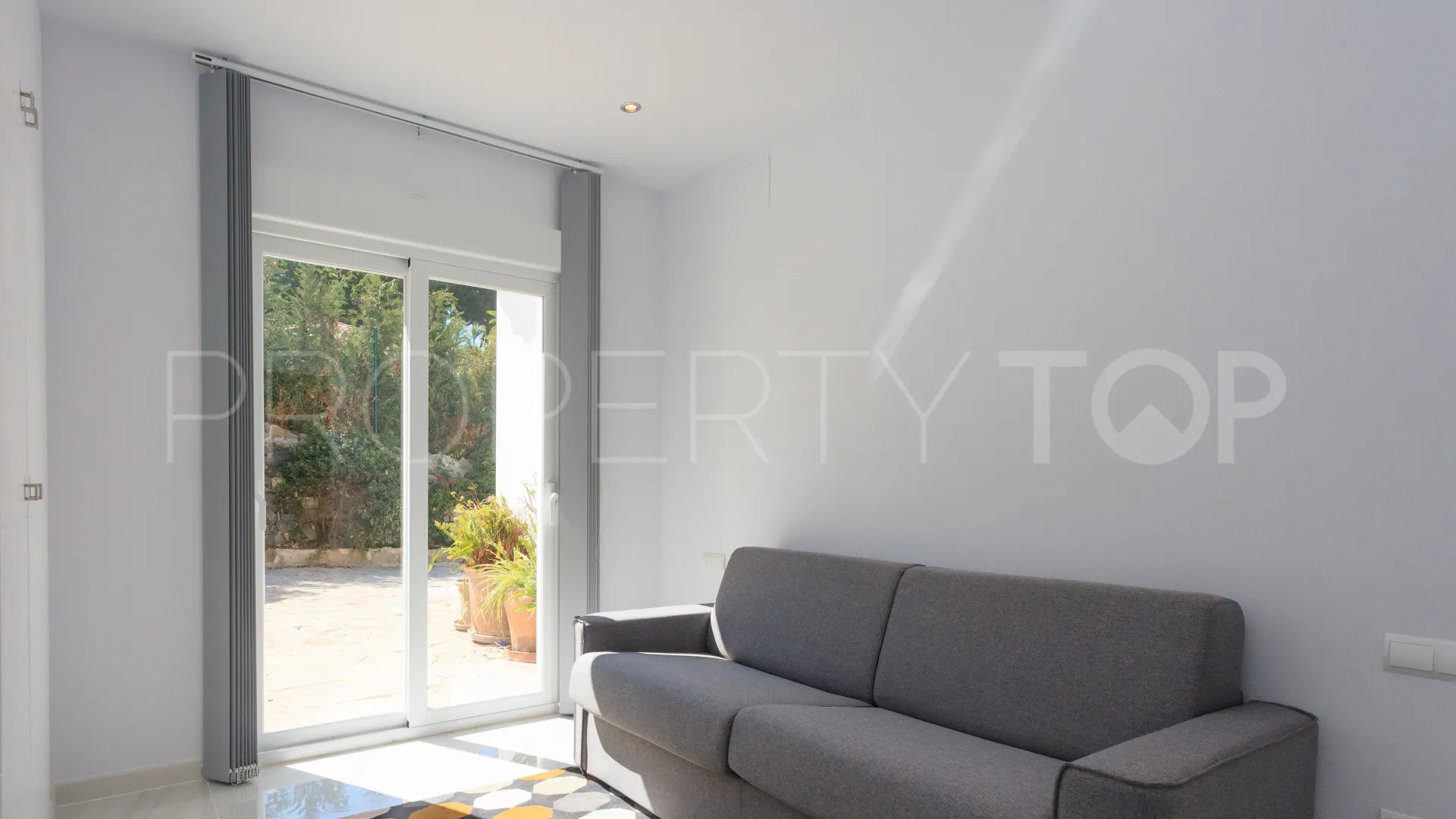 Villa in Nueva Andalucia for sale