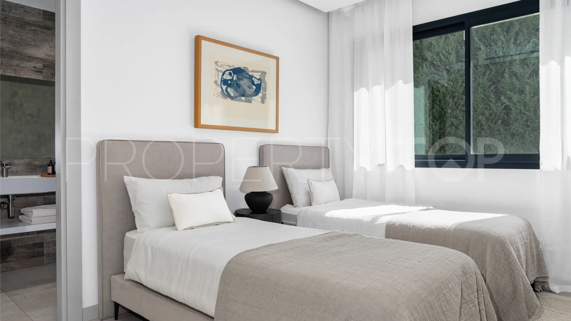 Villa en venta con 5 dormitorios en Marbella - Puerto Banus