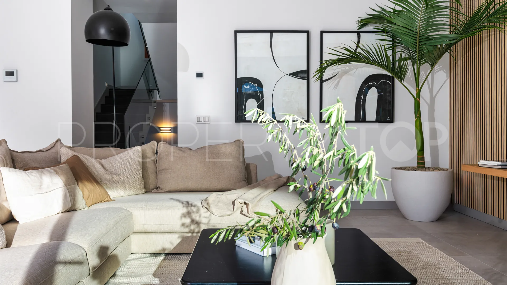 Villa en venta con 5 dormitorios en Marbella - Puerto Banus