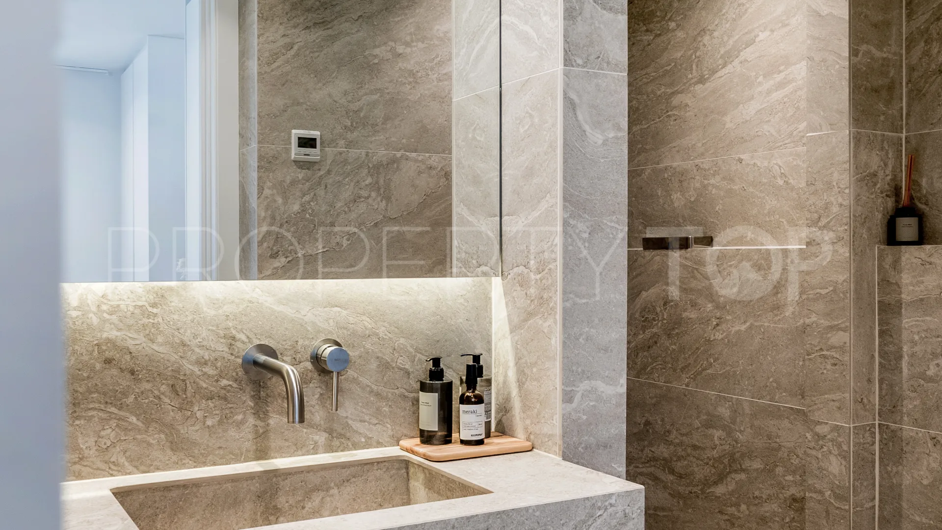 5 bedrooms Los Naranjos Hill Club villa for sale