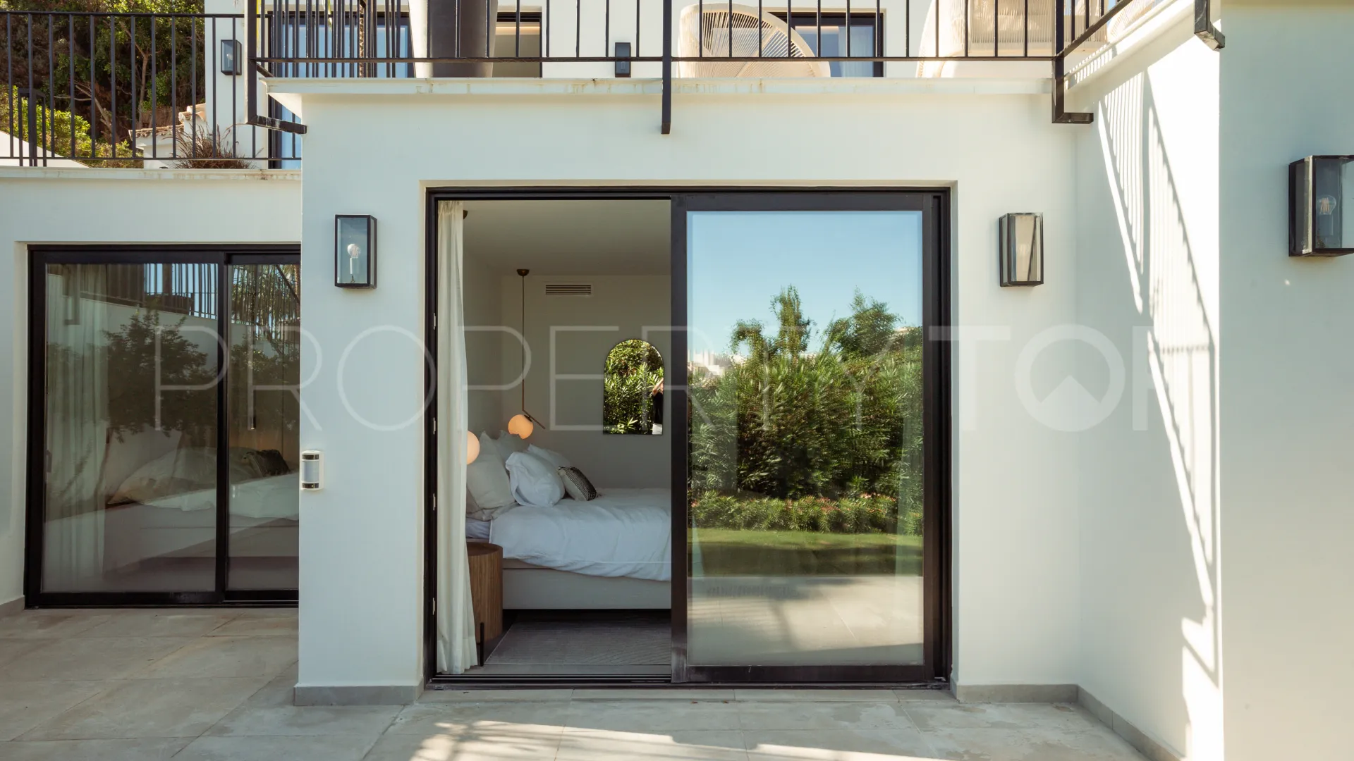 5 bedrooms Los Naranjos Hill Club villa for sale