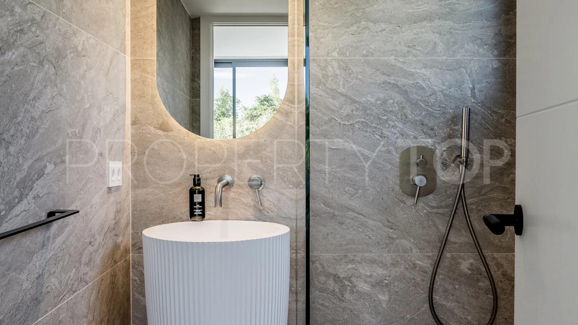 5 bedrooms Los Naranjos Hill Club villa for sale
