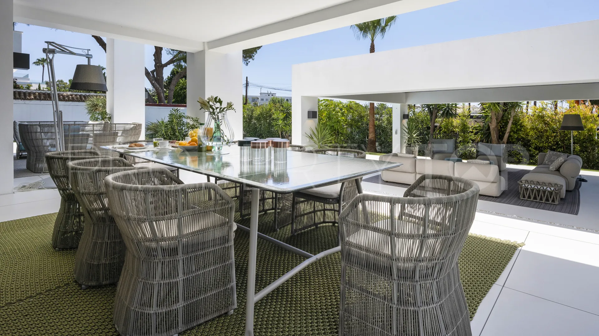 For sale villa in Cortijo Blanco with 6 bedrooms