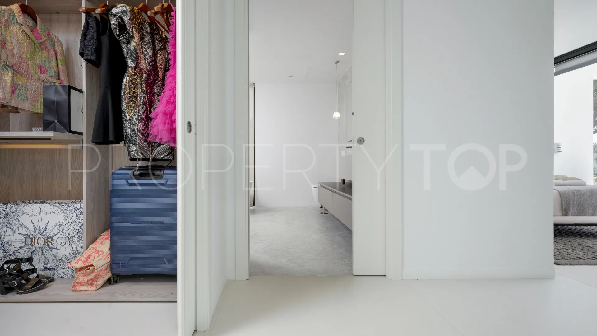 For sale villa in Cortijo Blanco with 6 bedrooms