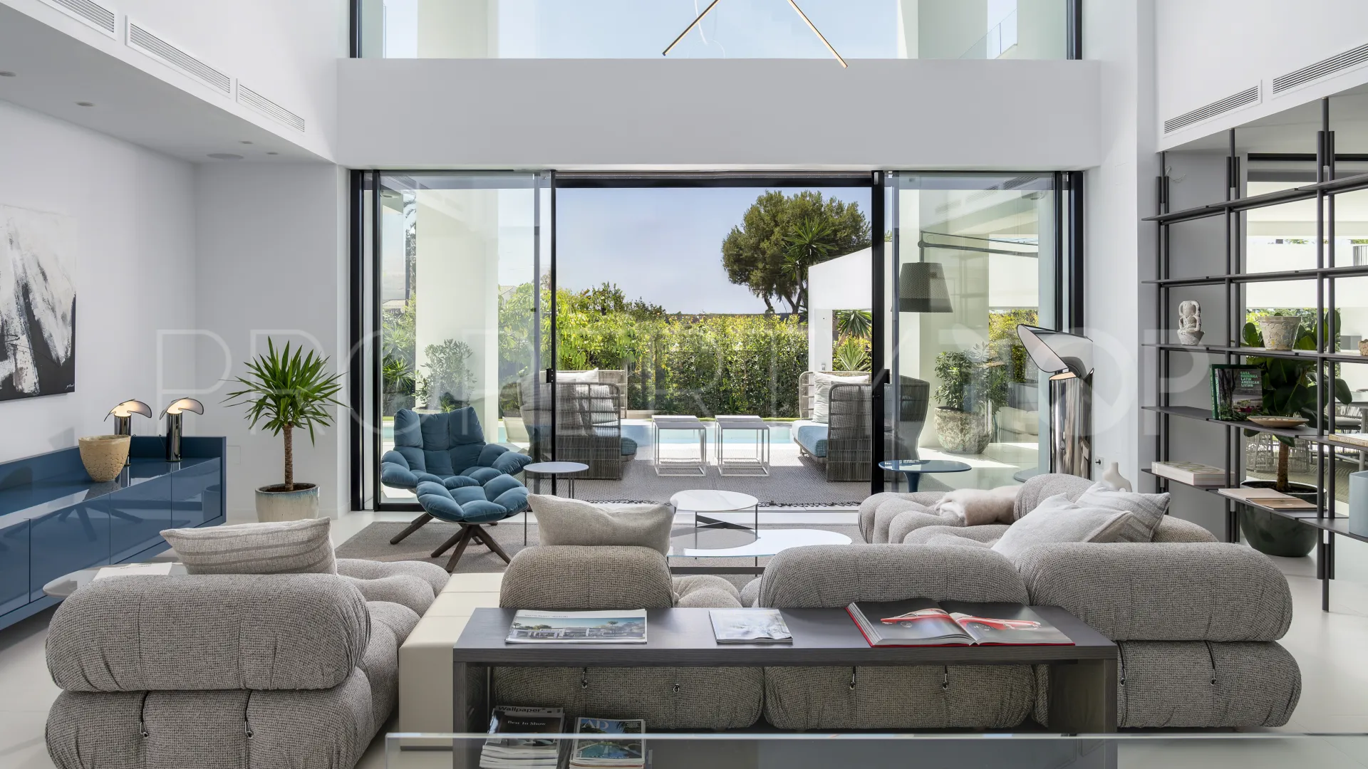 For sale villa in Cortijo Blanco with 6 bedrooms