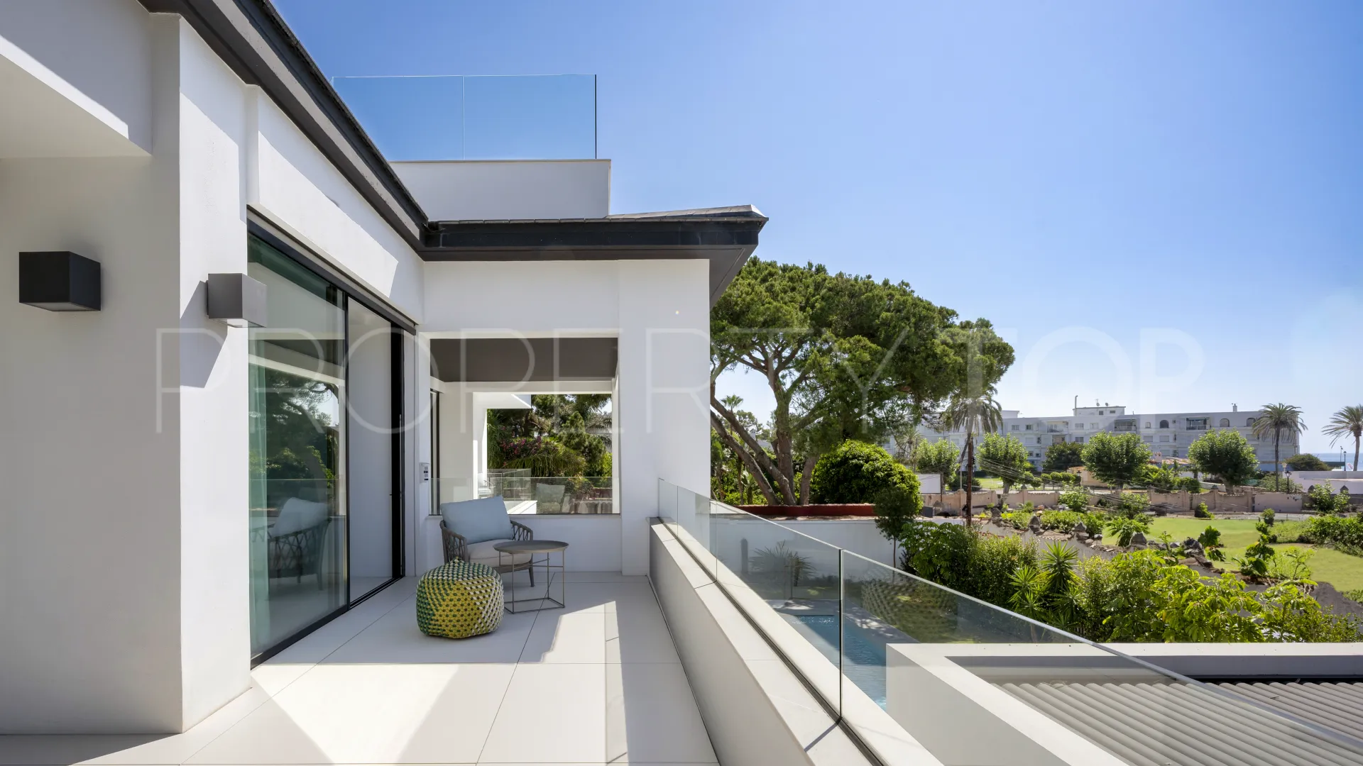 For sale villa in Cortijo Blanco with 6 bedrooms