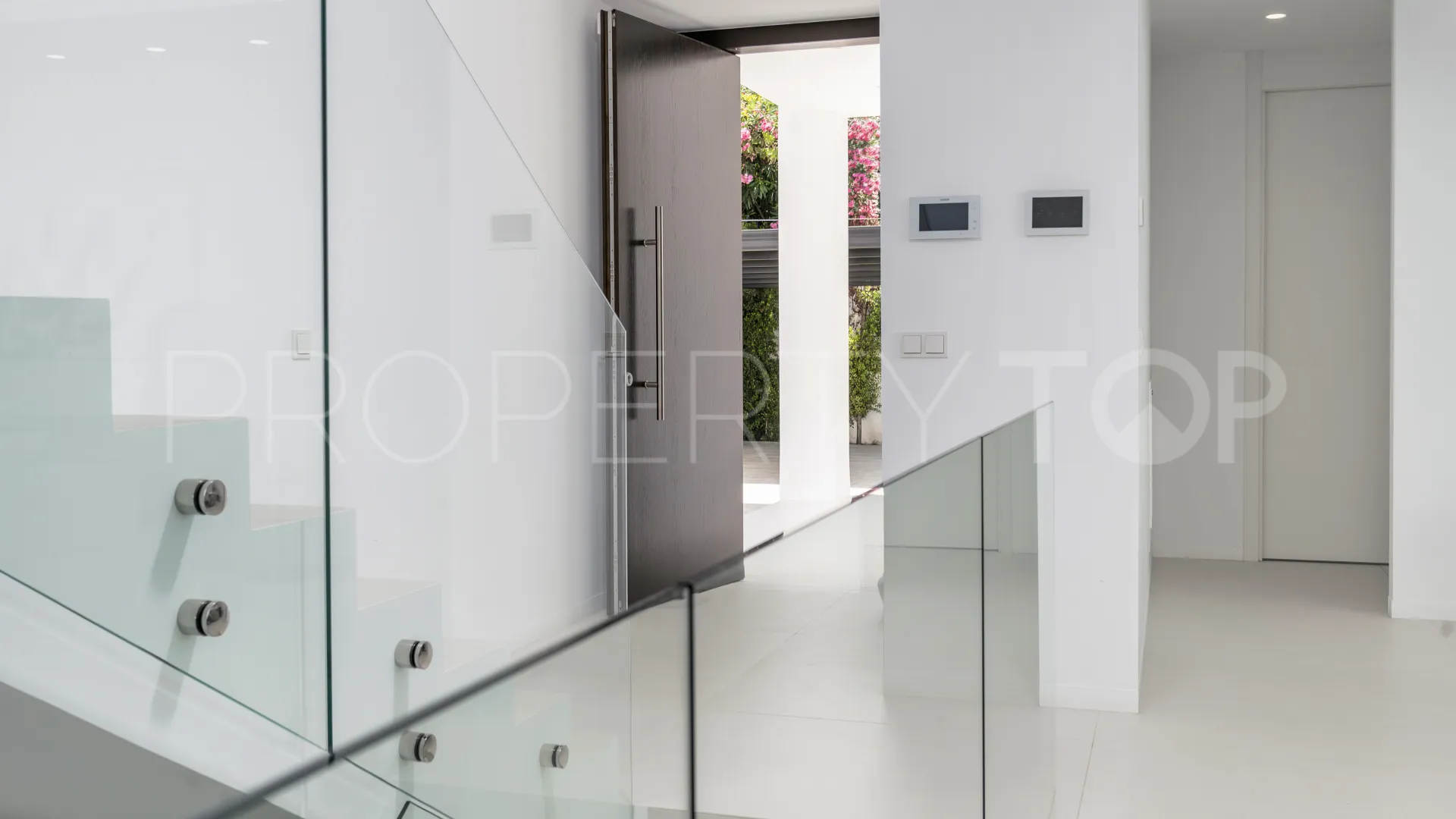 For sale villa in Cortijo Blanco with 6 bedrooms