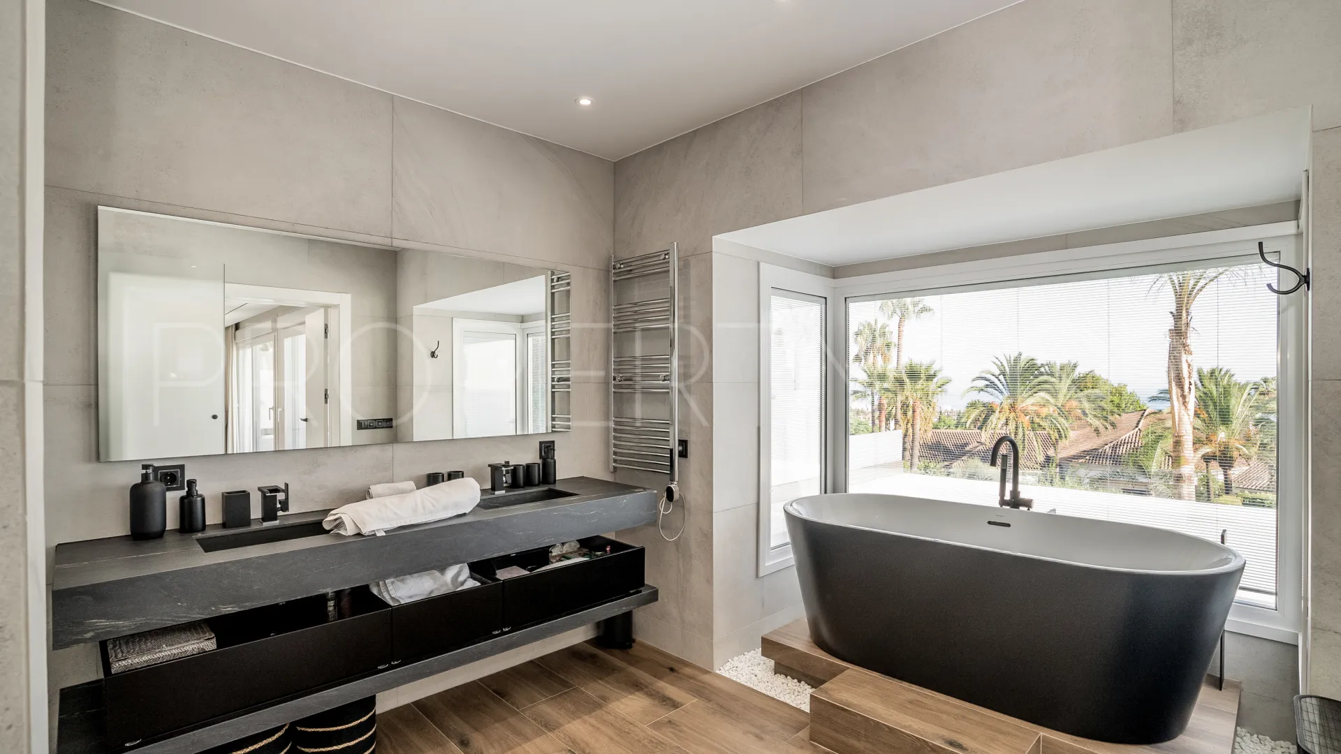 Villa en venta en Balcones de Sierra Blanca de 5 dormitorios