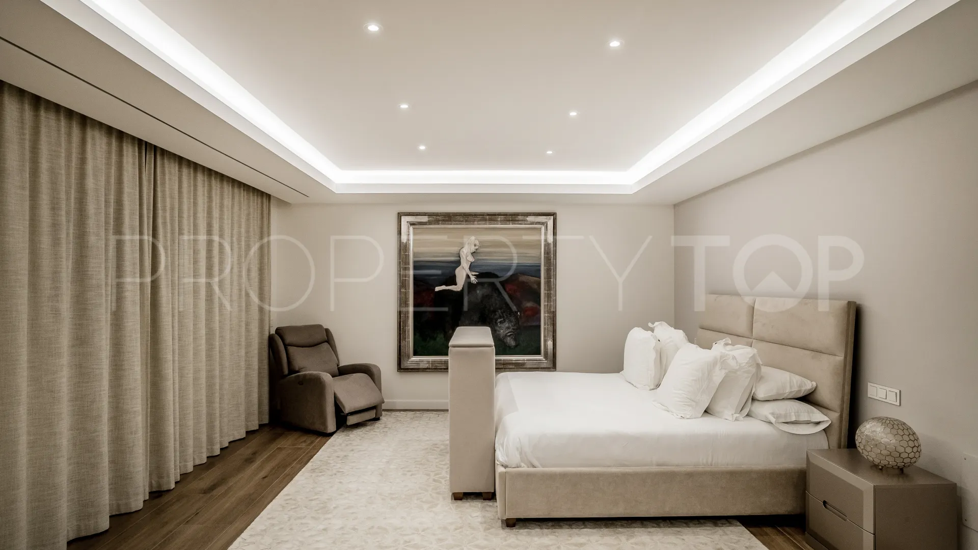 Villa en venta en Balcones de Sierra Blanca de 5 dormitorios