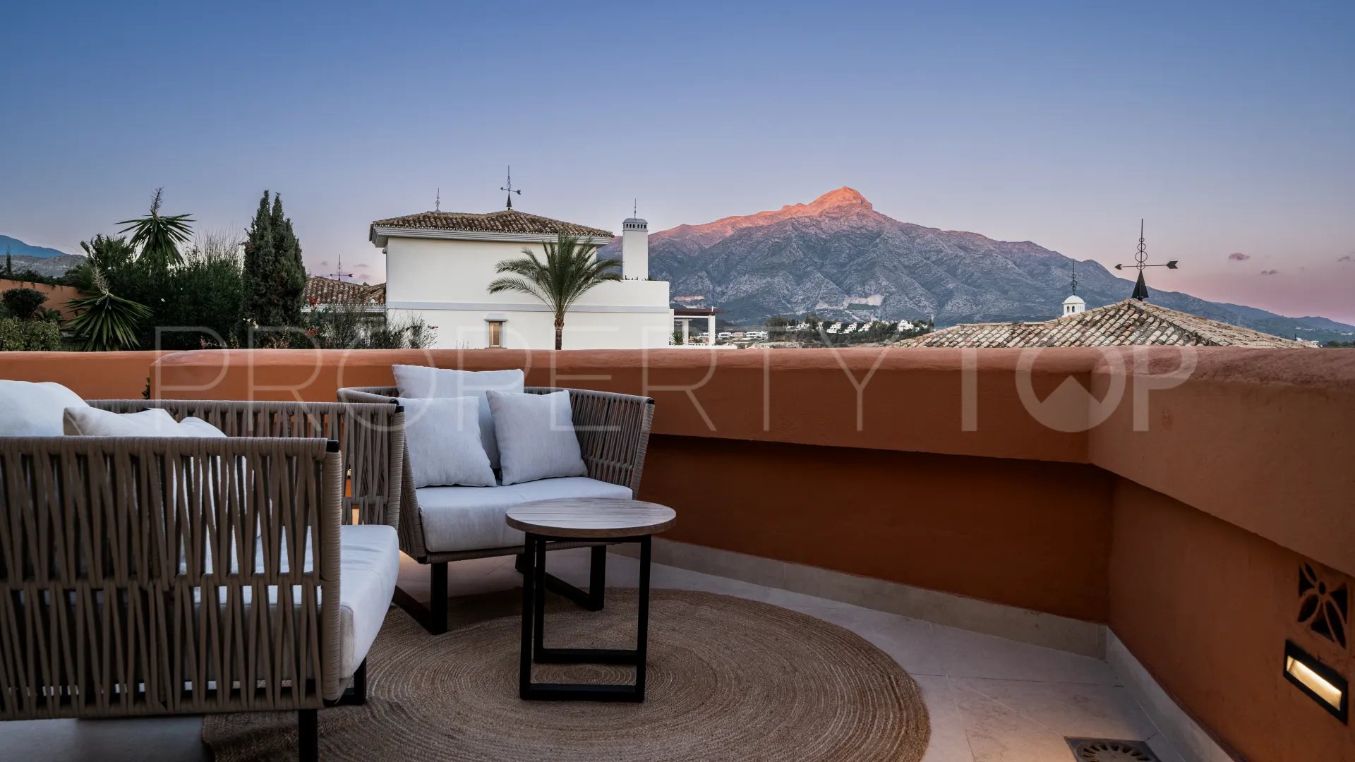 For sale 4 bedrooms apartment in Les Belvederes