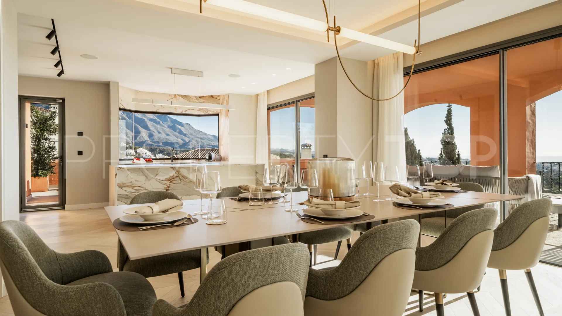For sale 4 bedrooms apartment in Les Belvederes