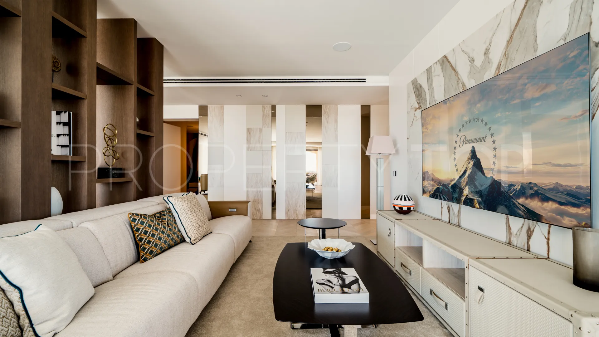 For sale 4 bedrooms apartment in Les Belvederes