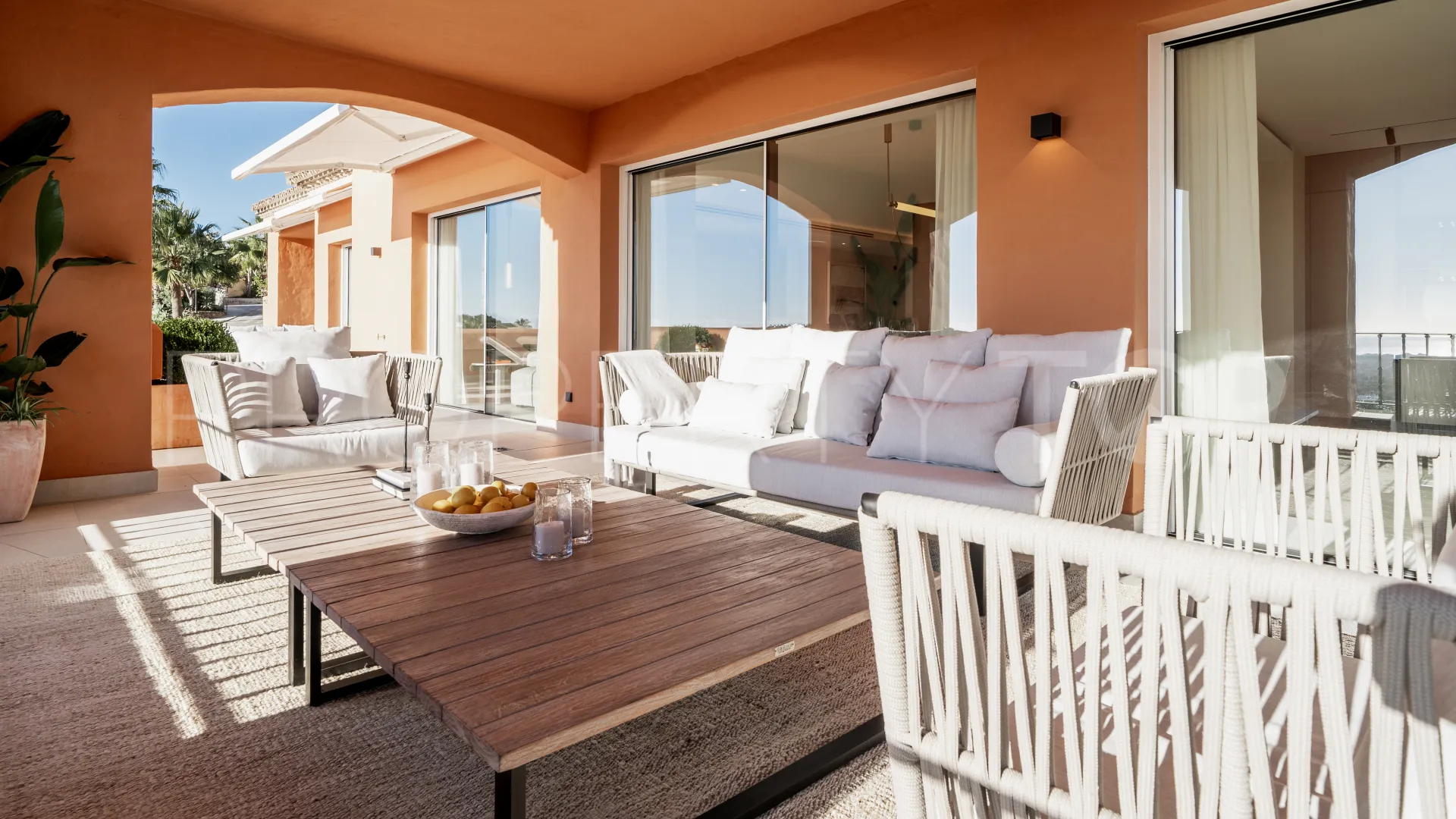 For sale 4 bedrooms apartment in Les Belvederes