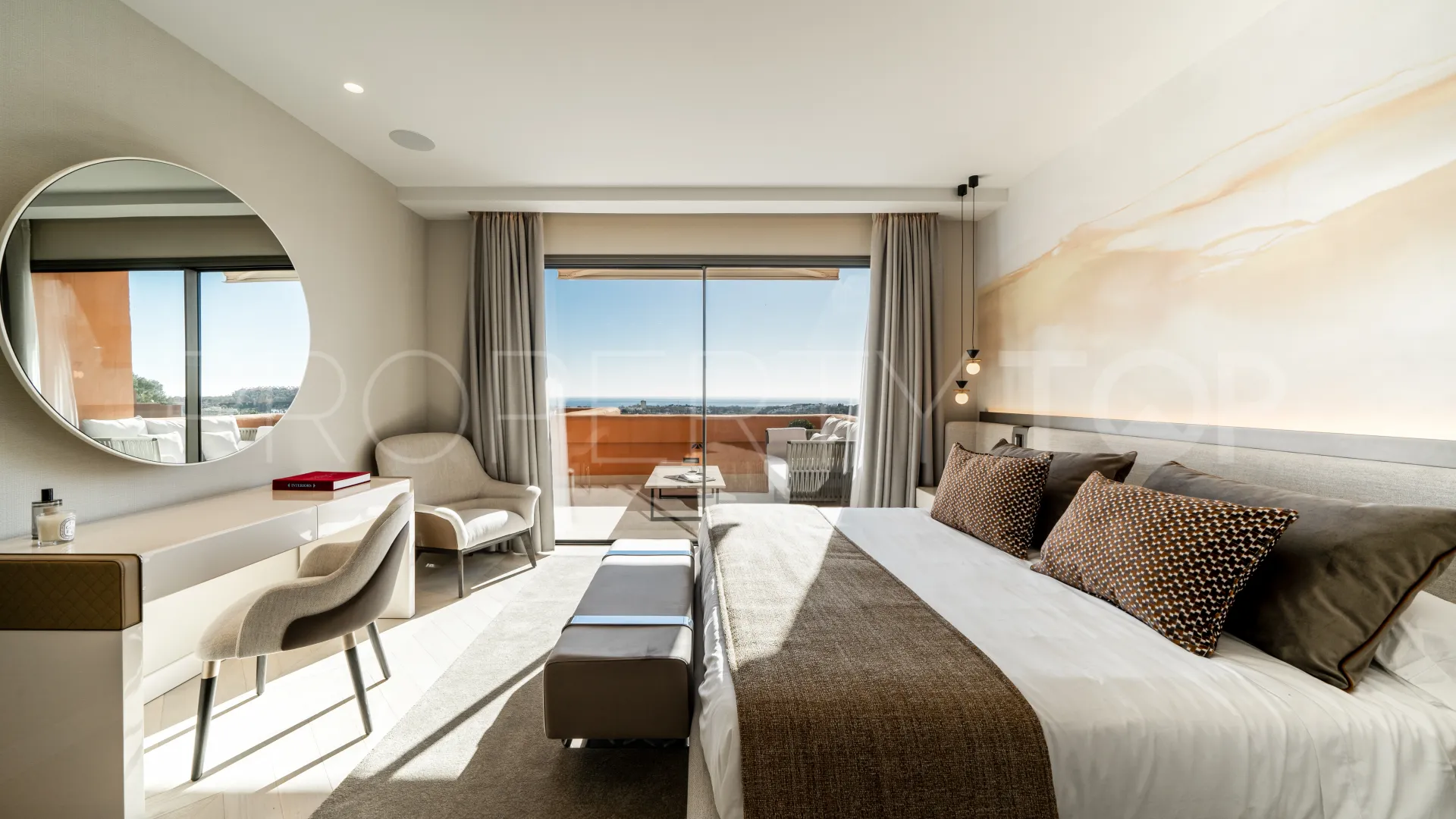 For sale 4 bedrooms apartment in Les Belvederes