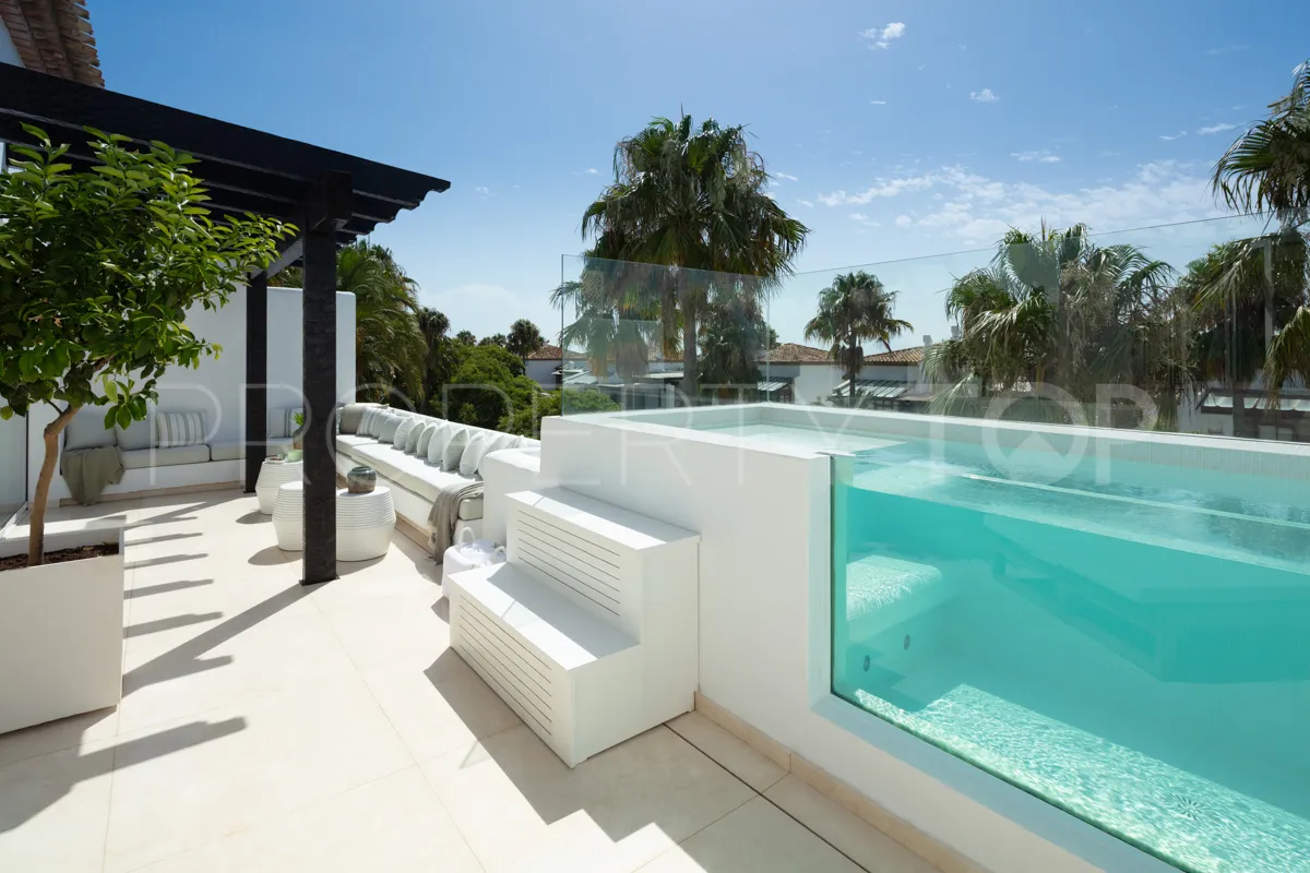 Penthouse with 4 bedrooms for sale in Puente Romano