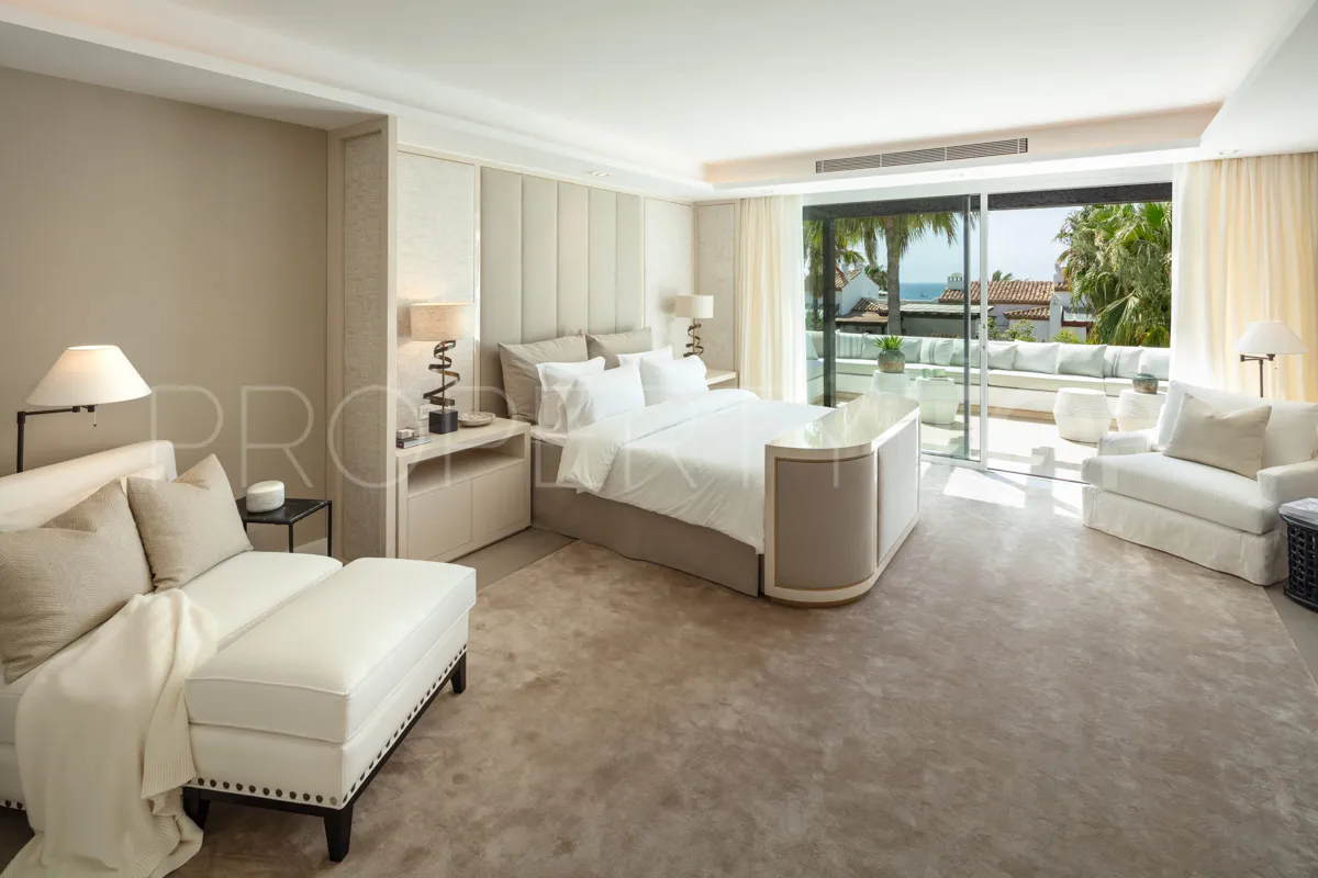 Penthouse with 4 bedrooms for sale in Puente Romano