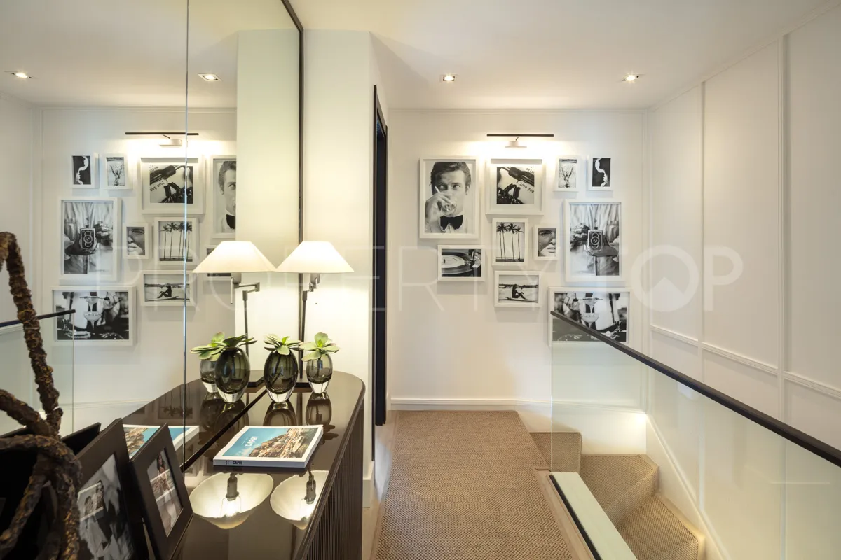 Penthouse with 4 bedrooms for sale in Puente Romano