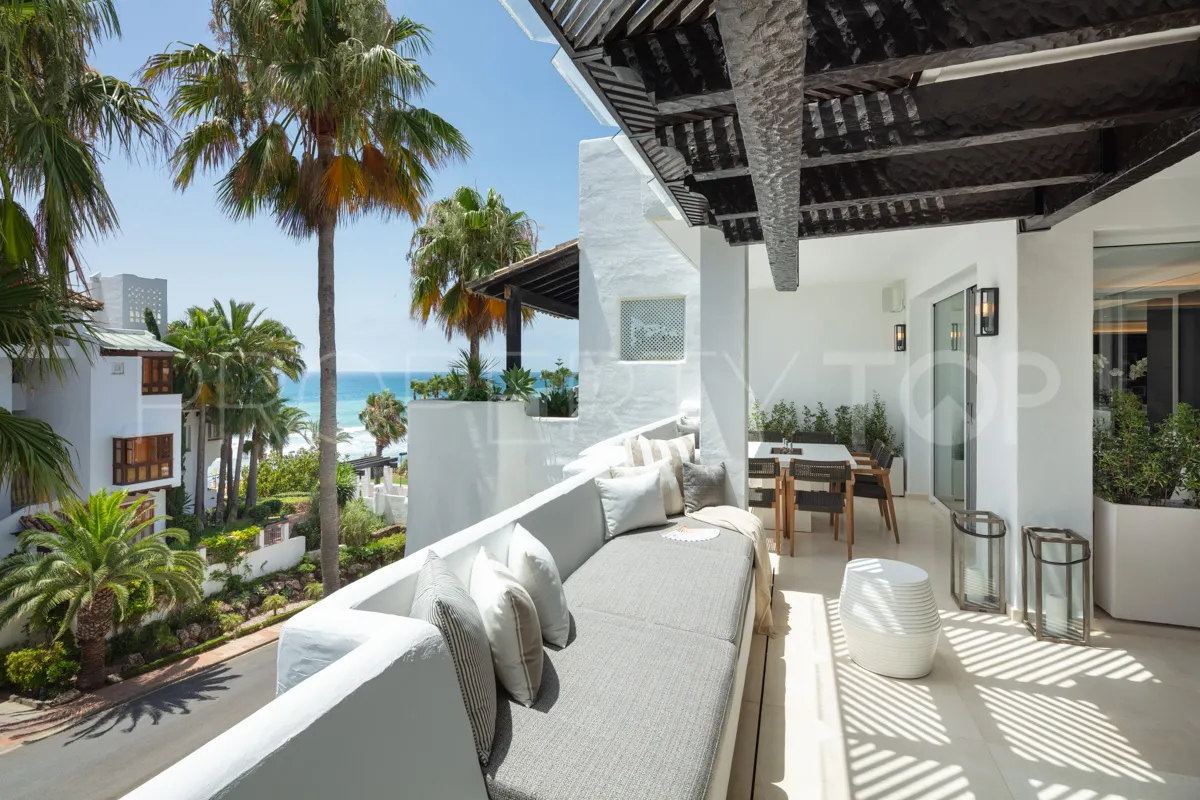 Penthouse with 4 bedrooms for sale in Puente Romano