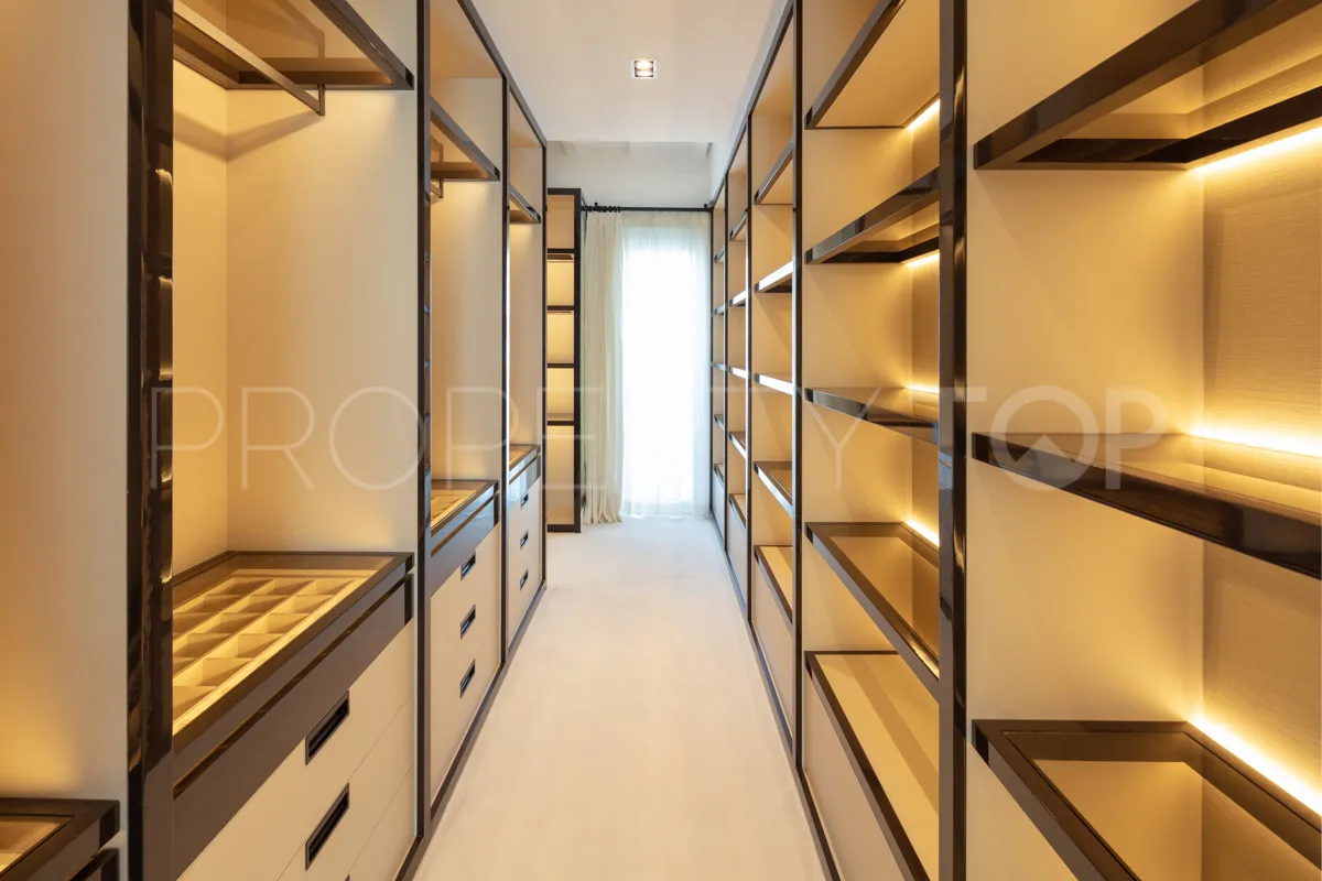 Penthouse with 4 bedrooms for sale in Puente Romano