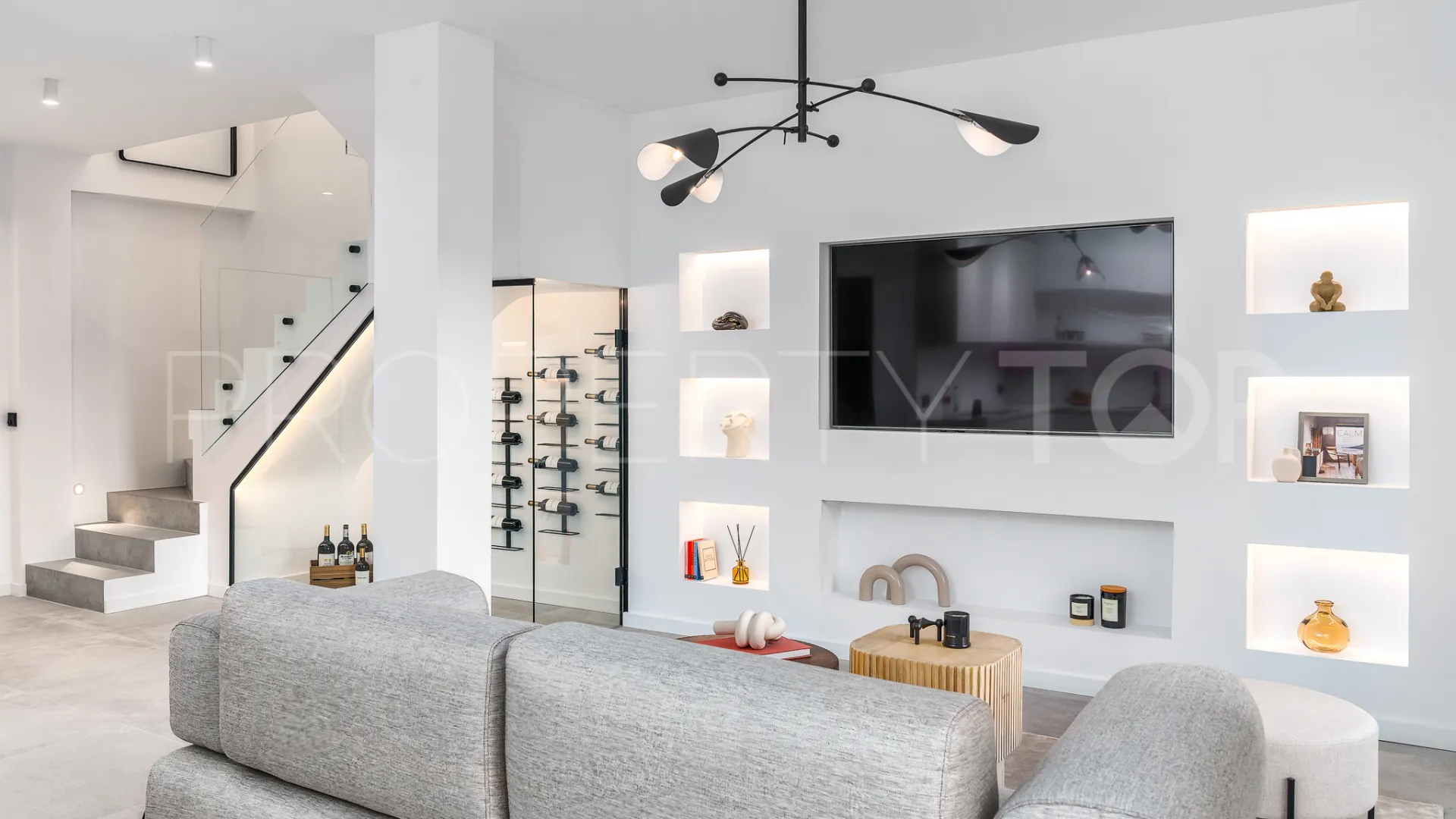 For sale La Quinta Hills duplex penthouse with 3 bedrooms