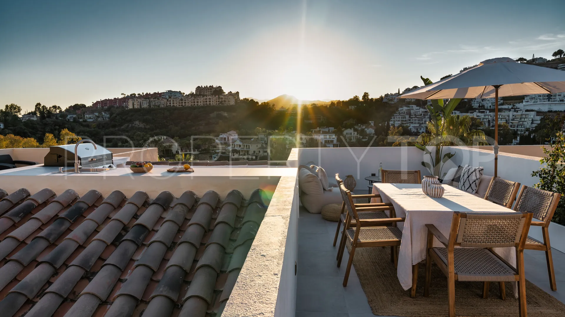 For sale La Quinta Hills duplex penthouse with 3 bedrooms