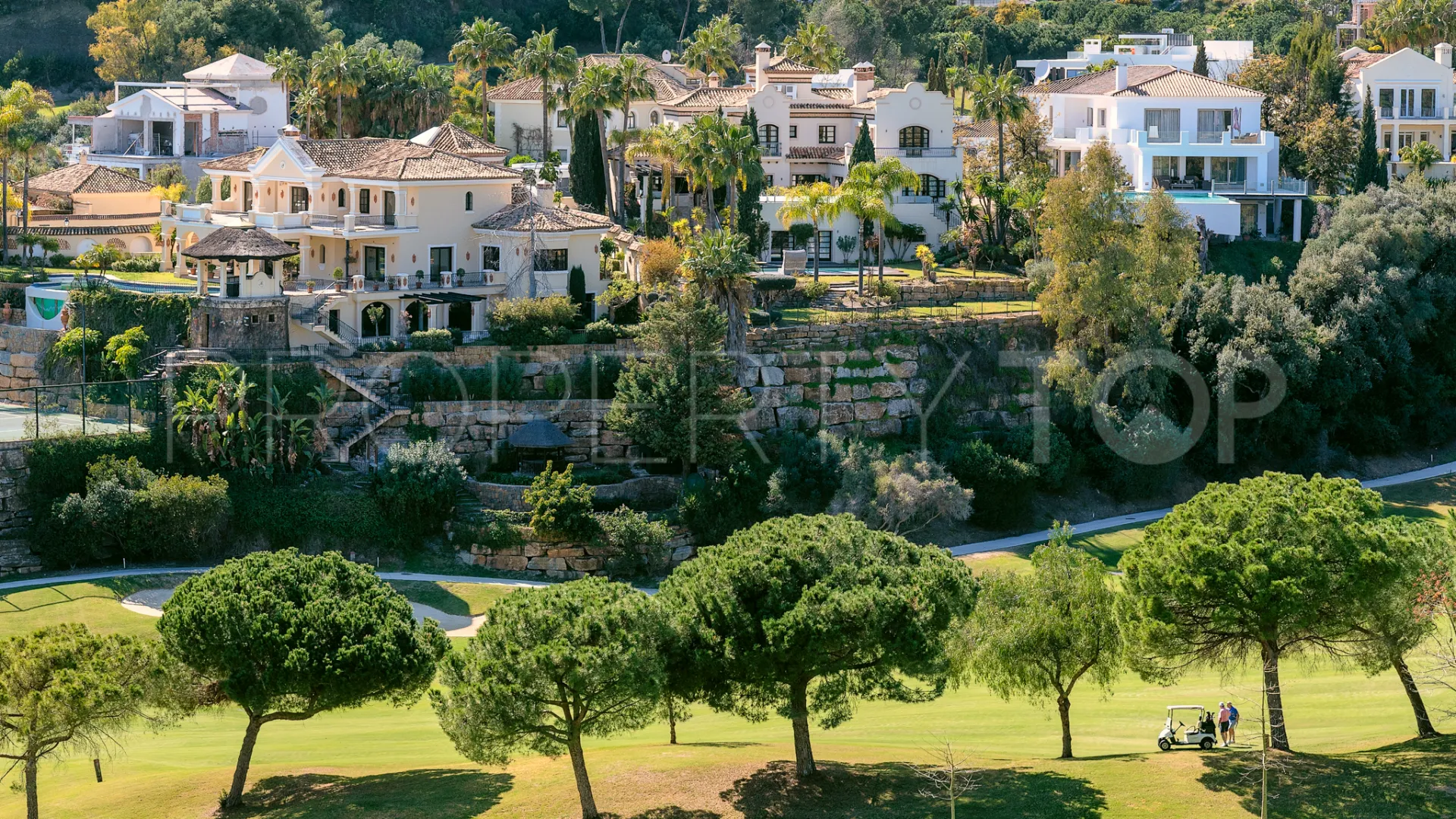 For sale La Quinta Hills duplex penthouse with 3 bedrooms