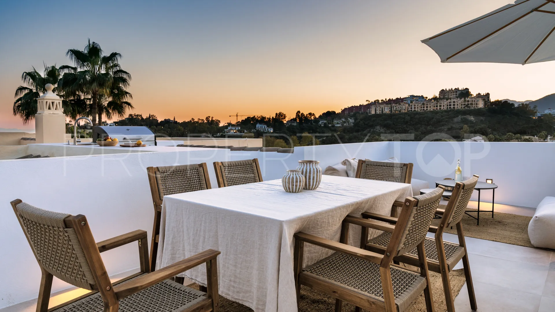 For sale La Quinta Hills duplex penthouse with 3 bedrooms