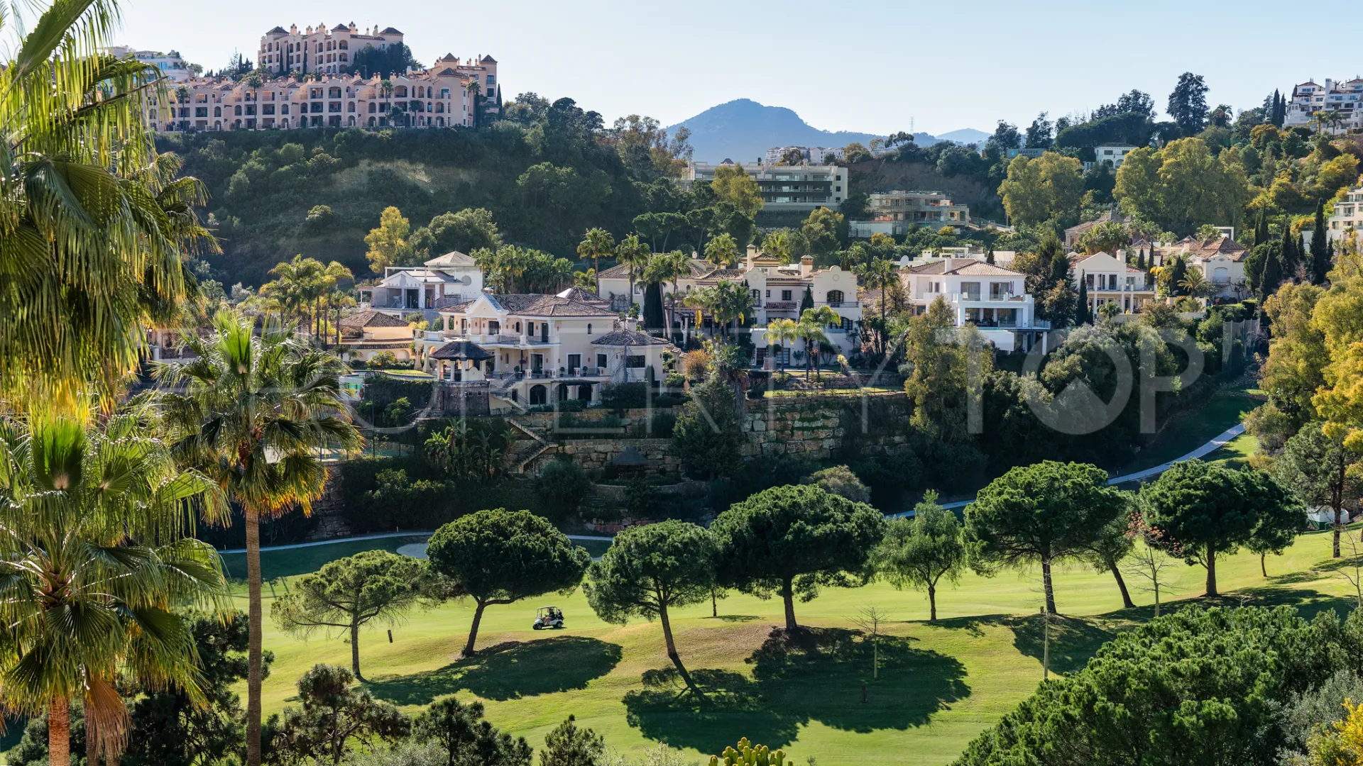 For sale La Quinta Hills duplex penthouse with 3 bedrooms