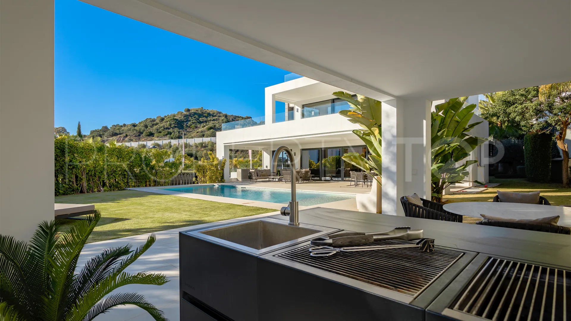Comprar villa en Los Olivos
