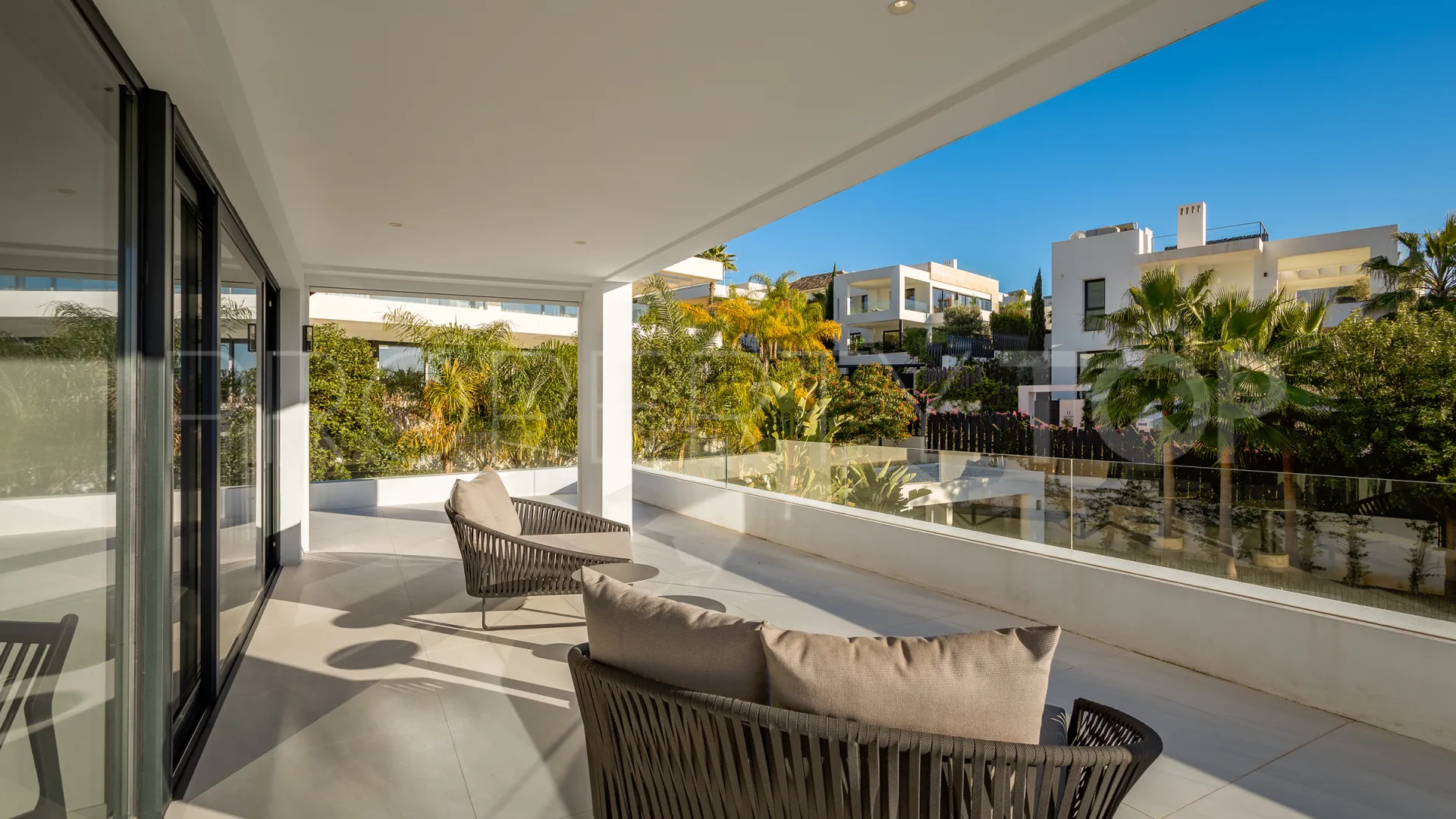 Comprar villa en Los Olivos