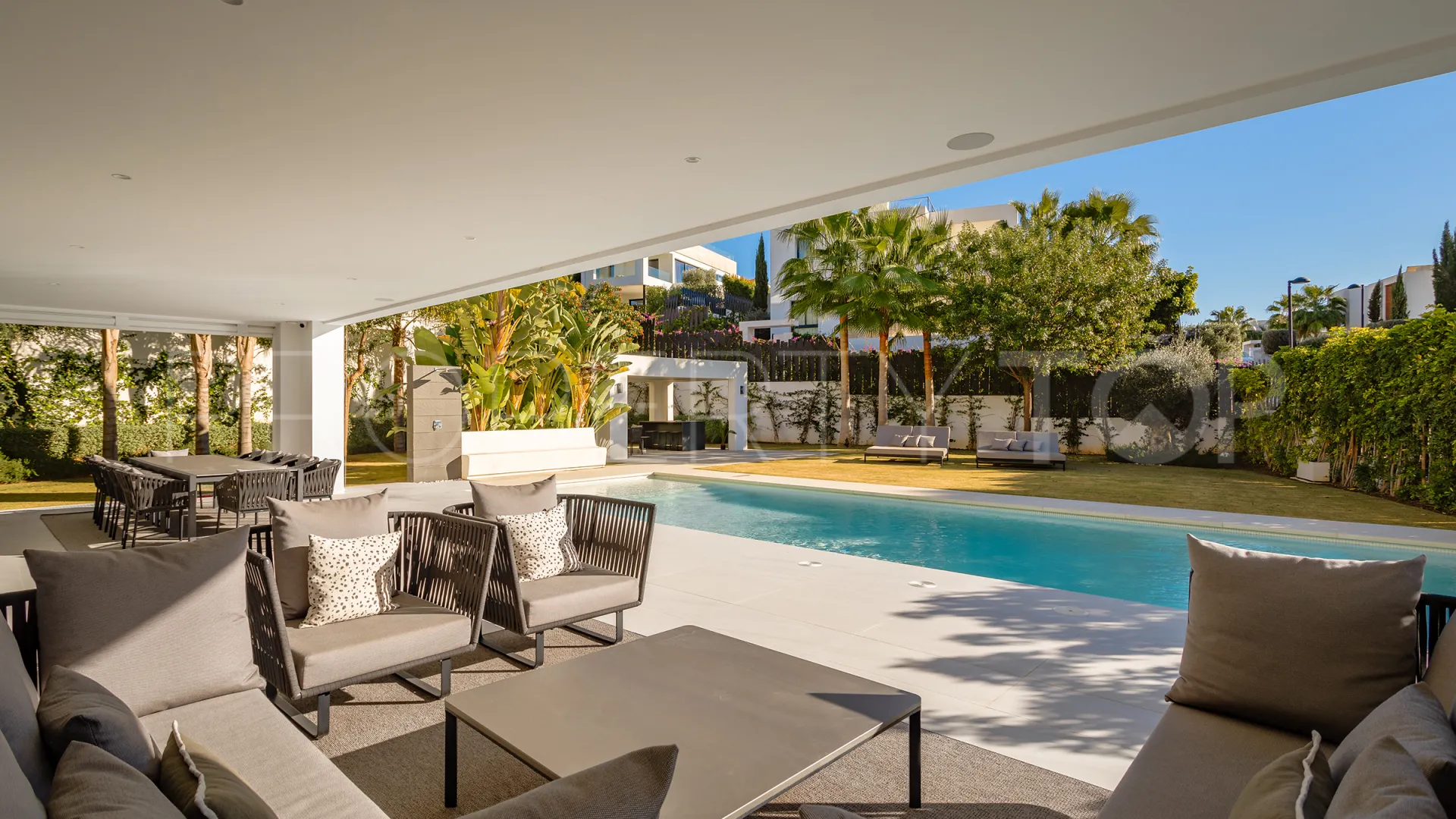 Comprar villa en Los Olivos