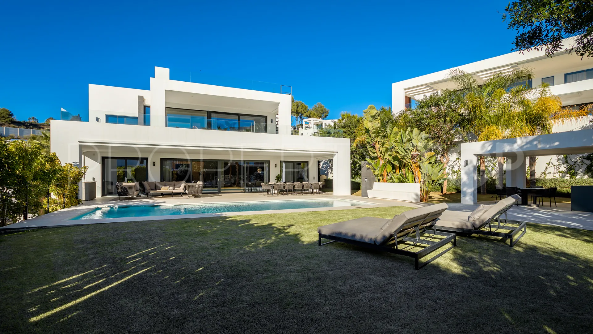 Comprar villa en Los Olivos