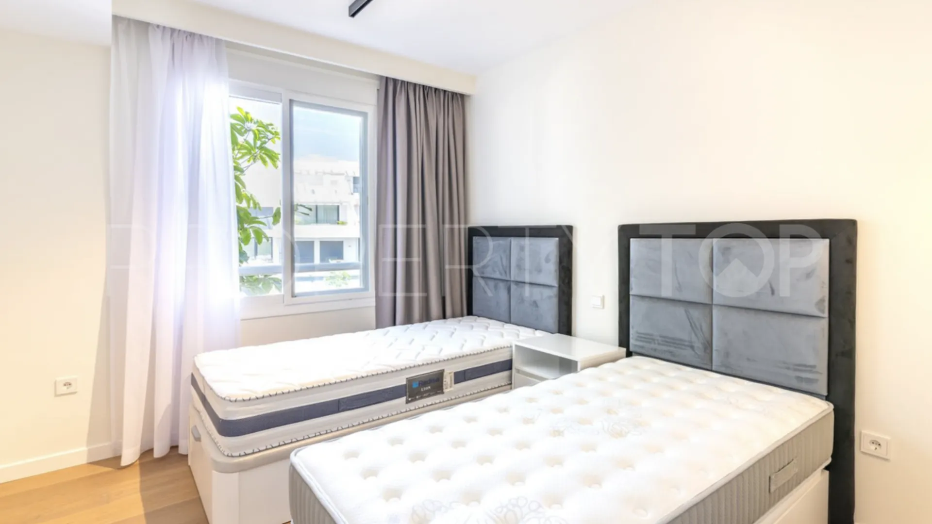 2 bedrooms apartment for sale in El Paraiso
