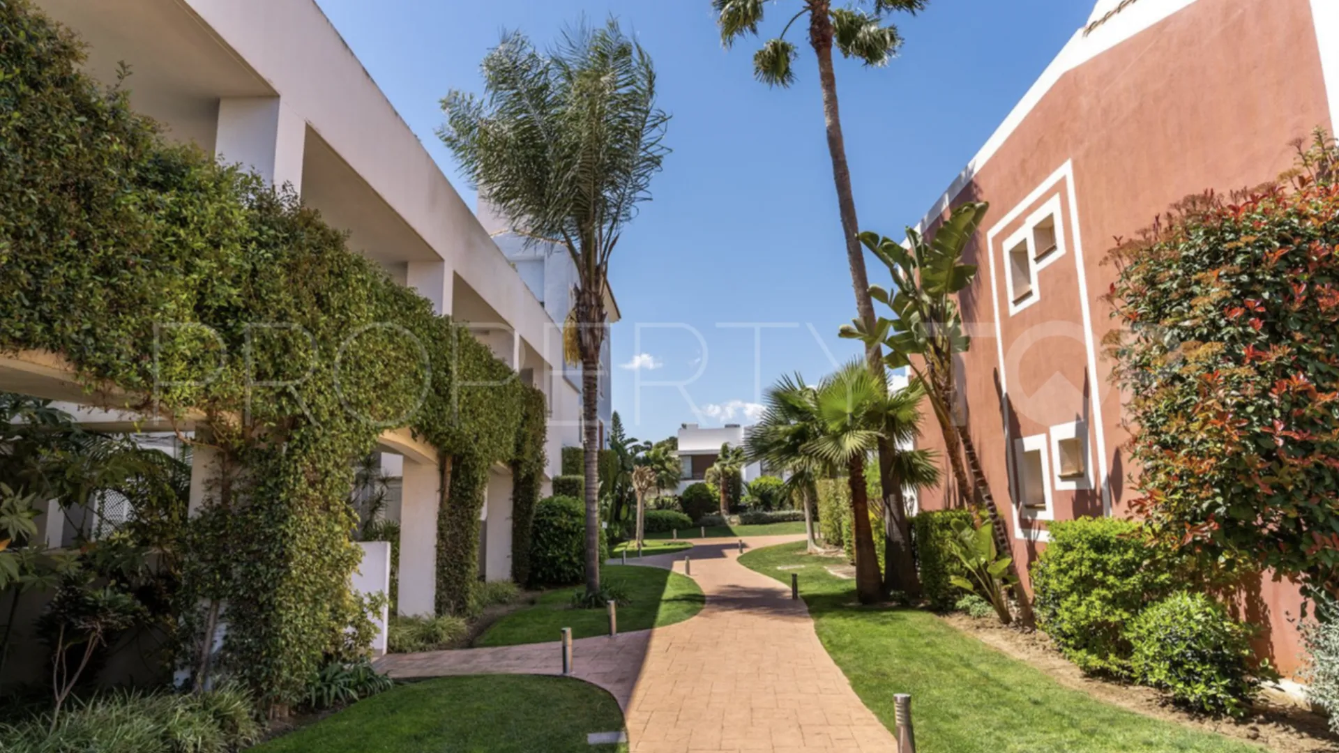 2 bedrooms apartment for sale in El Paraiso