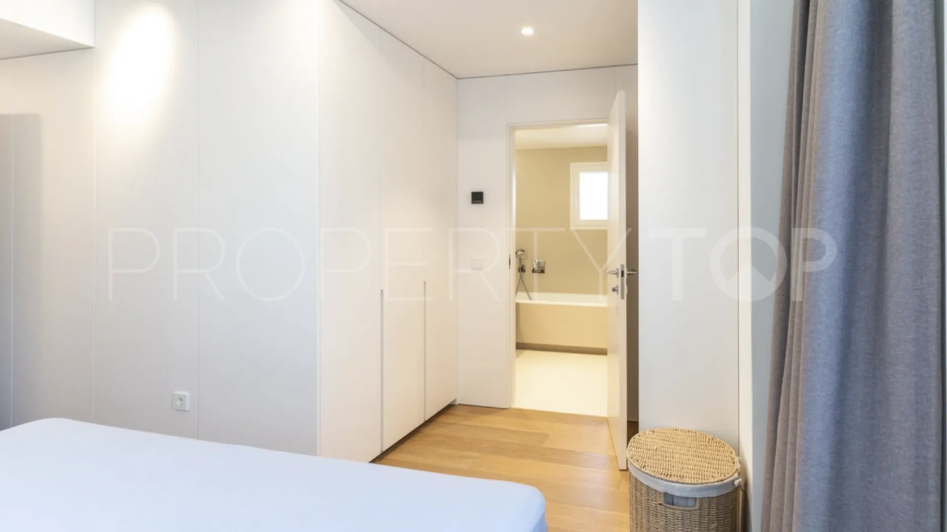 2 bedrooms apartment for sale in El Paraiso