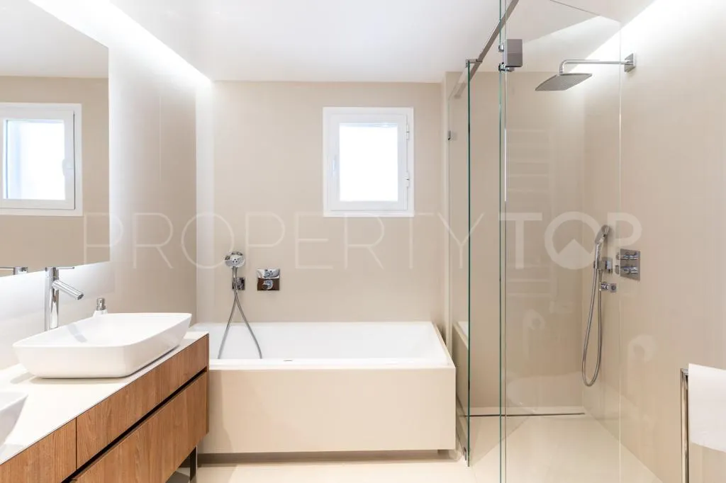 2 bedrooms apartment for sale in El Paraiso