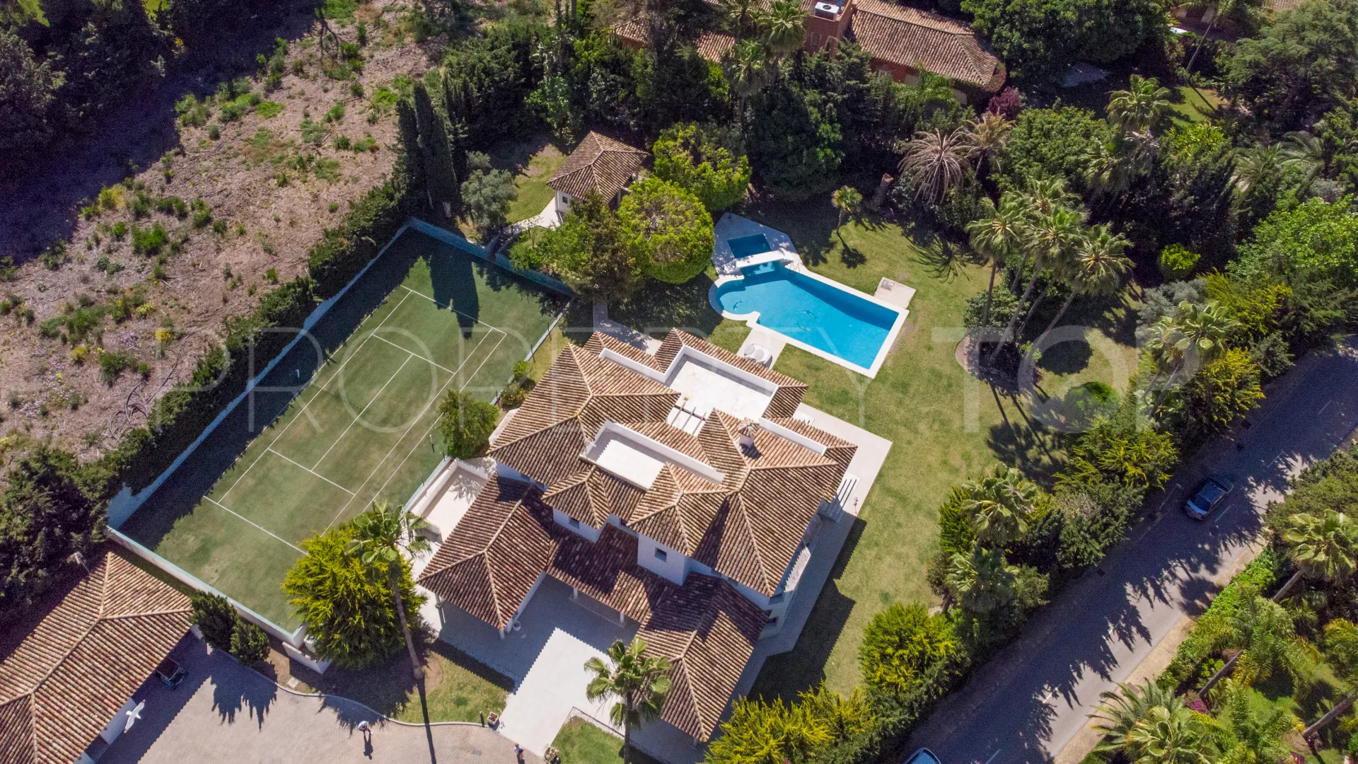 6 bedrooms villa in Guadalmina Baja for sale