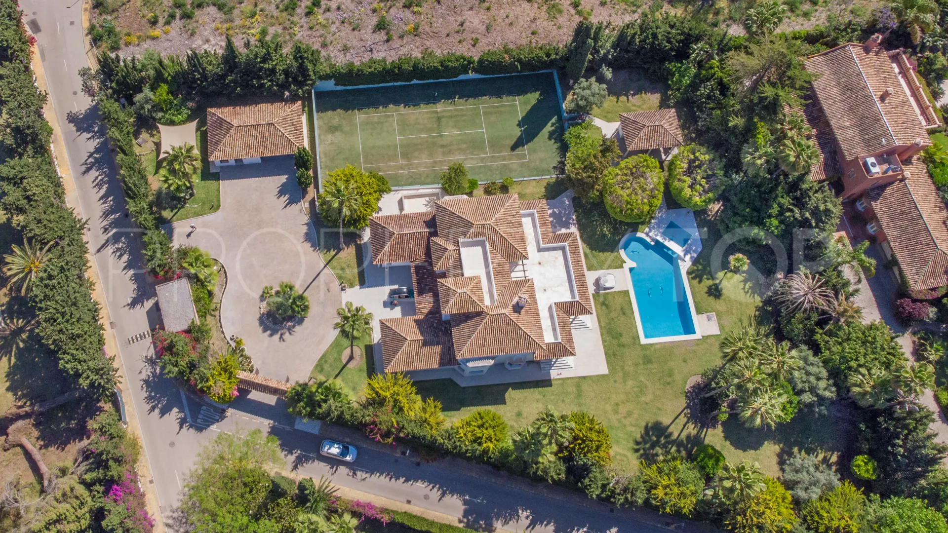 6 bedrooms villa in Guadalmina Baja for sale