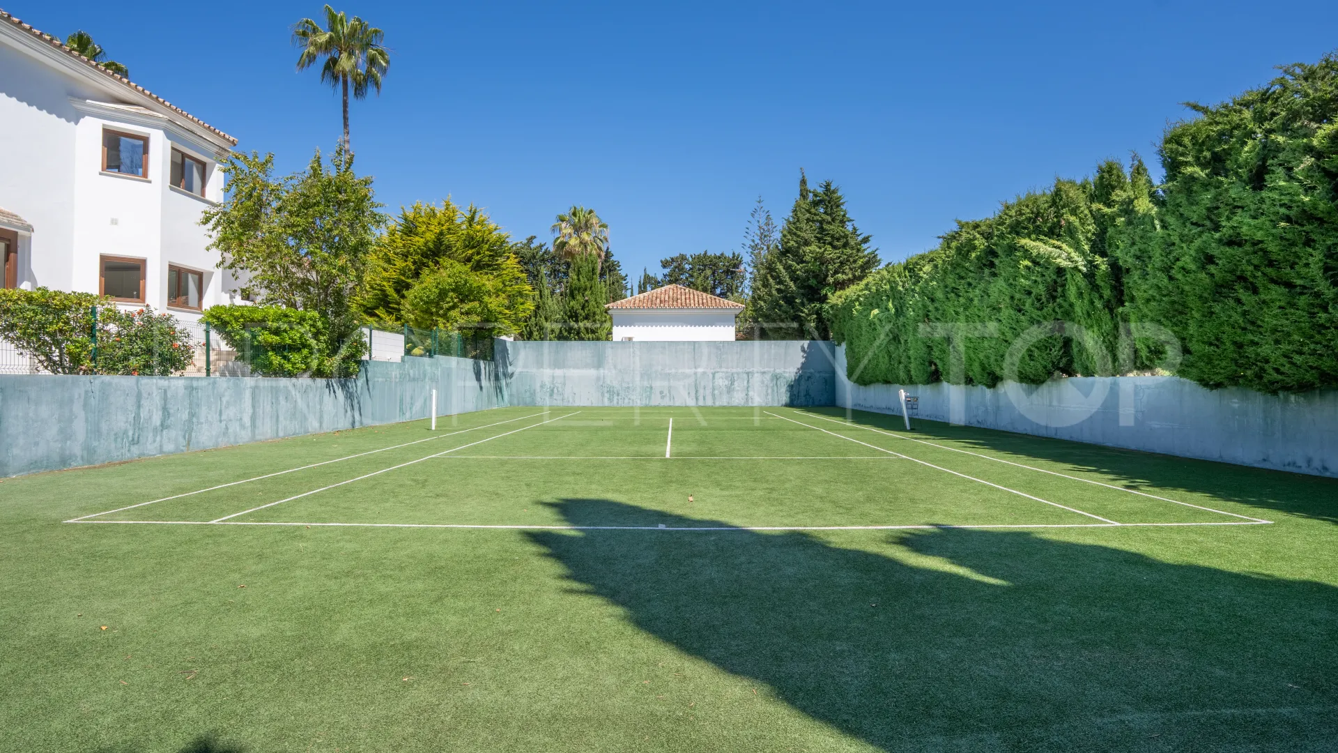 6 bedrooms villa in Guadalmina Baja for sale