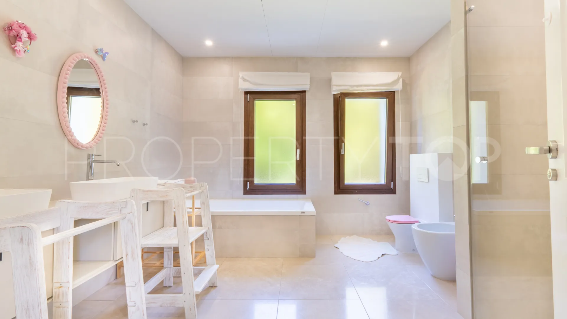 6 bedrooms villa in Guadalmina Baja for sale