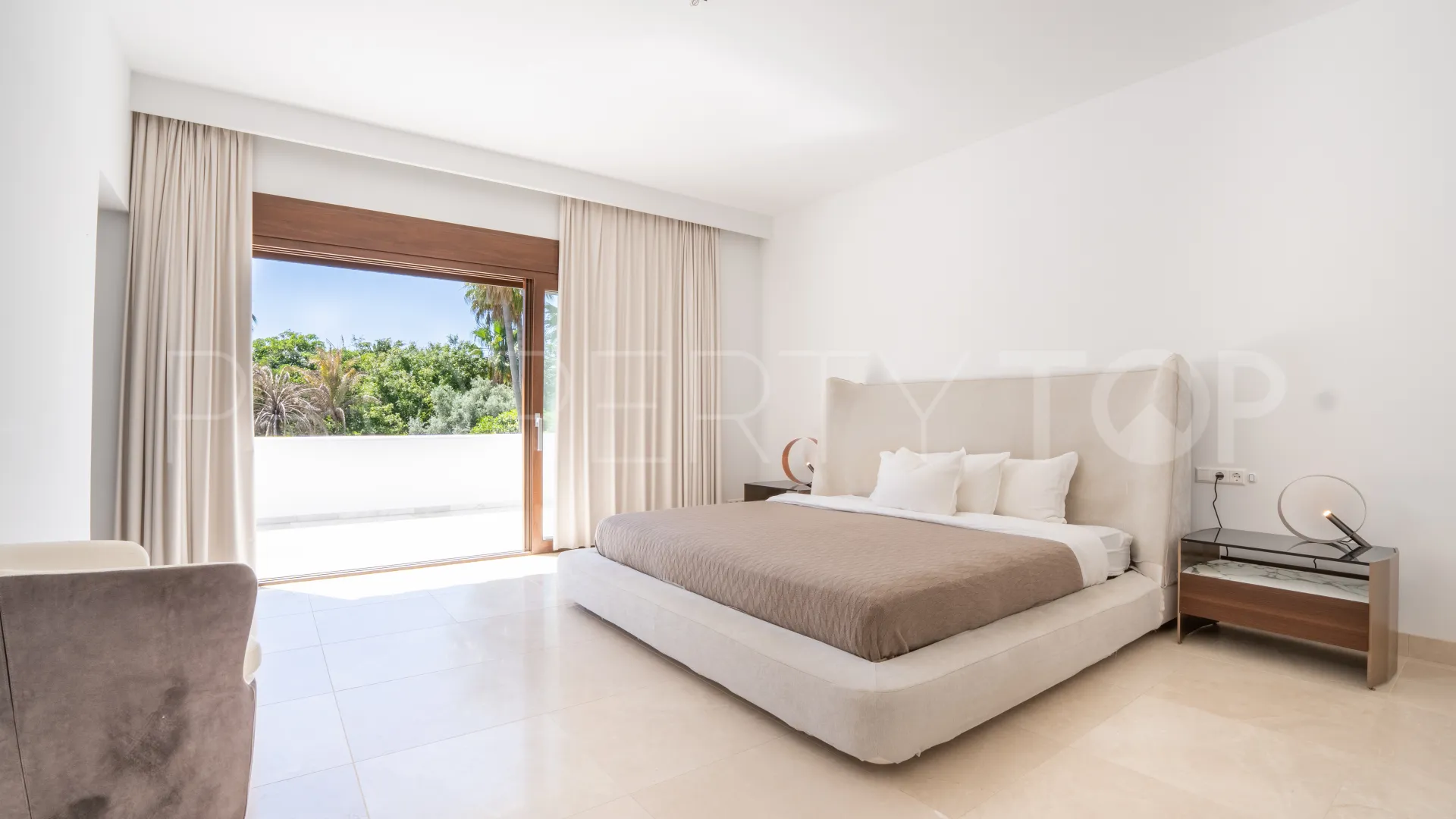 6 bedrooms villa in Guadalmina Baja for sale