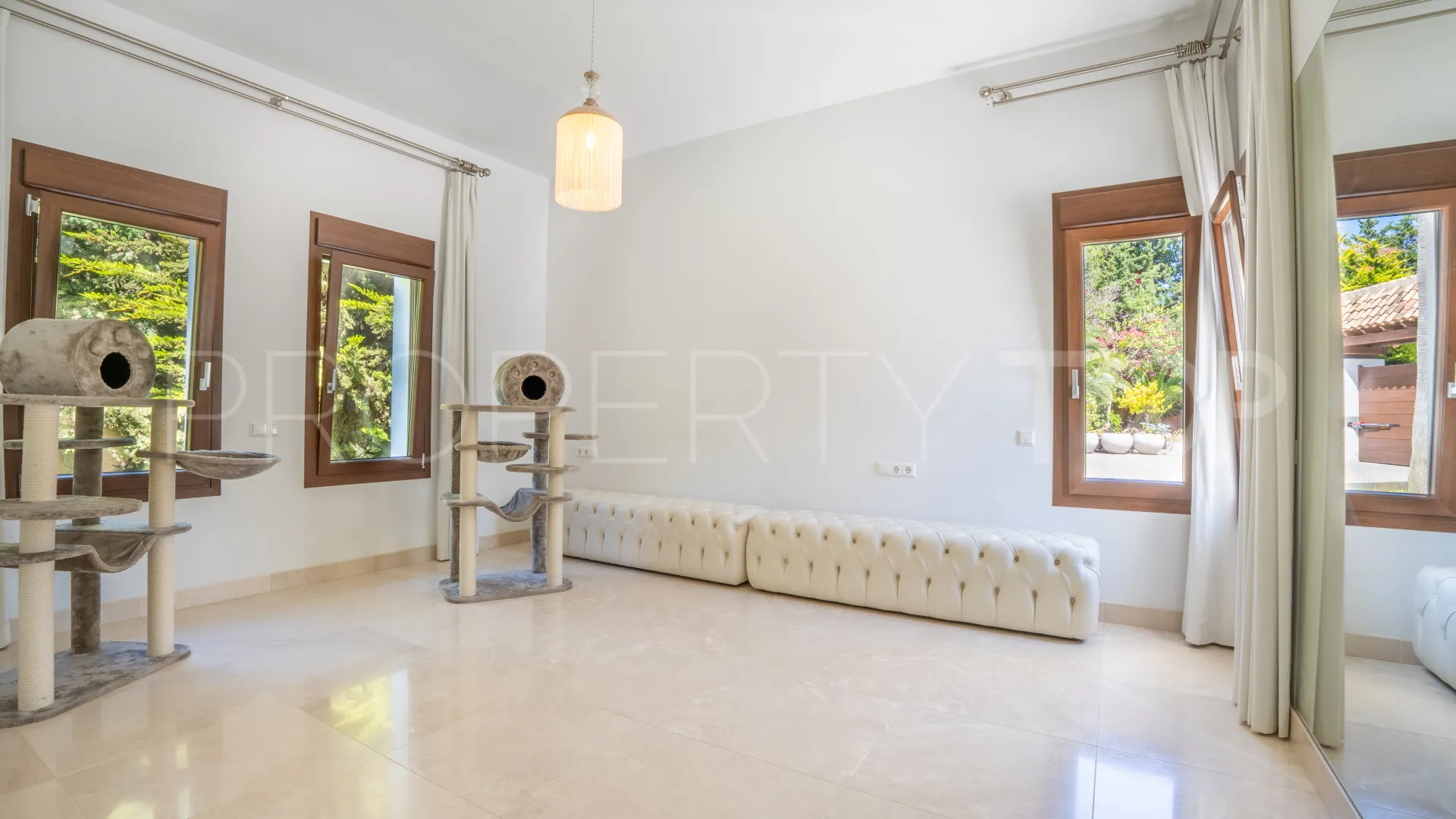 6 bedrooms villa in Guadalmina Baja for sale